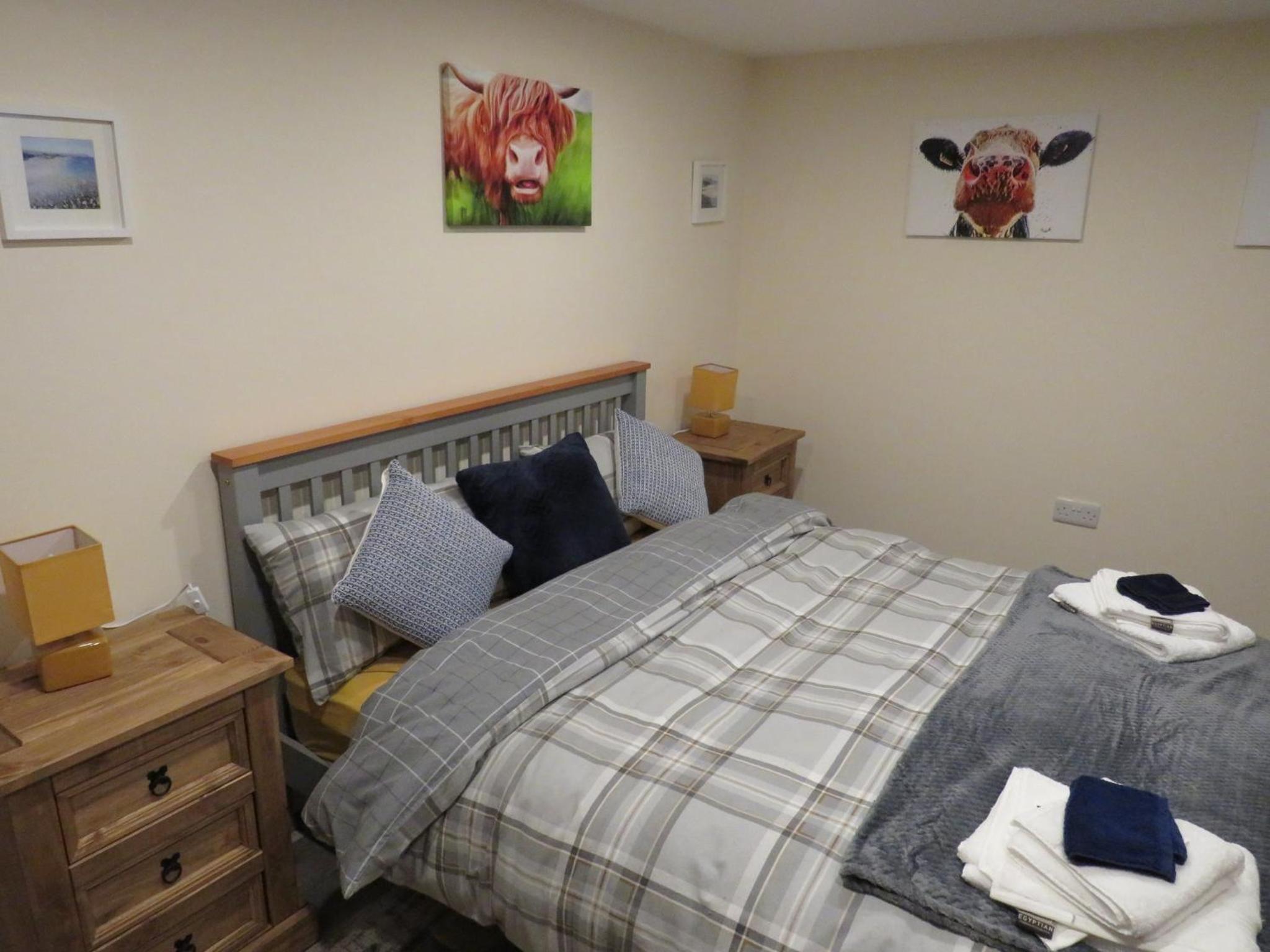 The Stables At Eastmoor Farm Large Luxury 2 Bed Cottage with Big Family Bedroom Dog Friendly Secure Gardens and Free Parking Free WiFi view 3