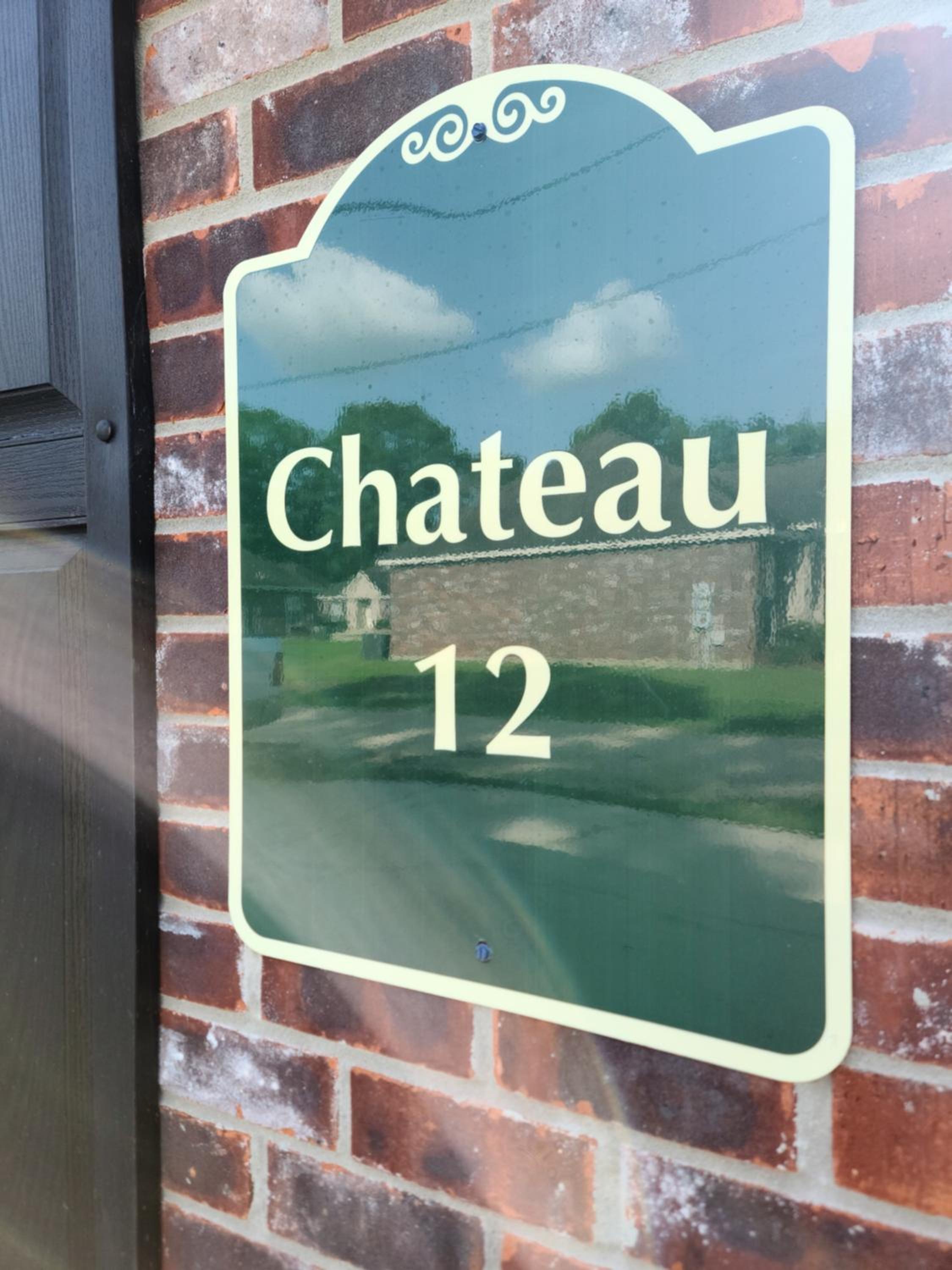 Chateau 12 view 4