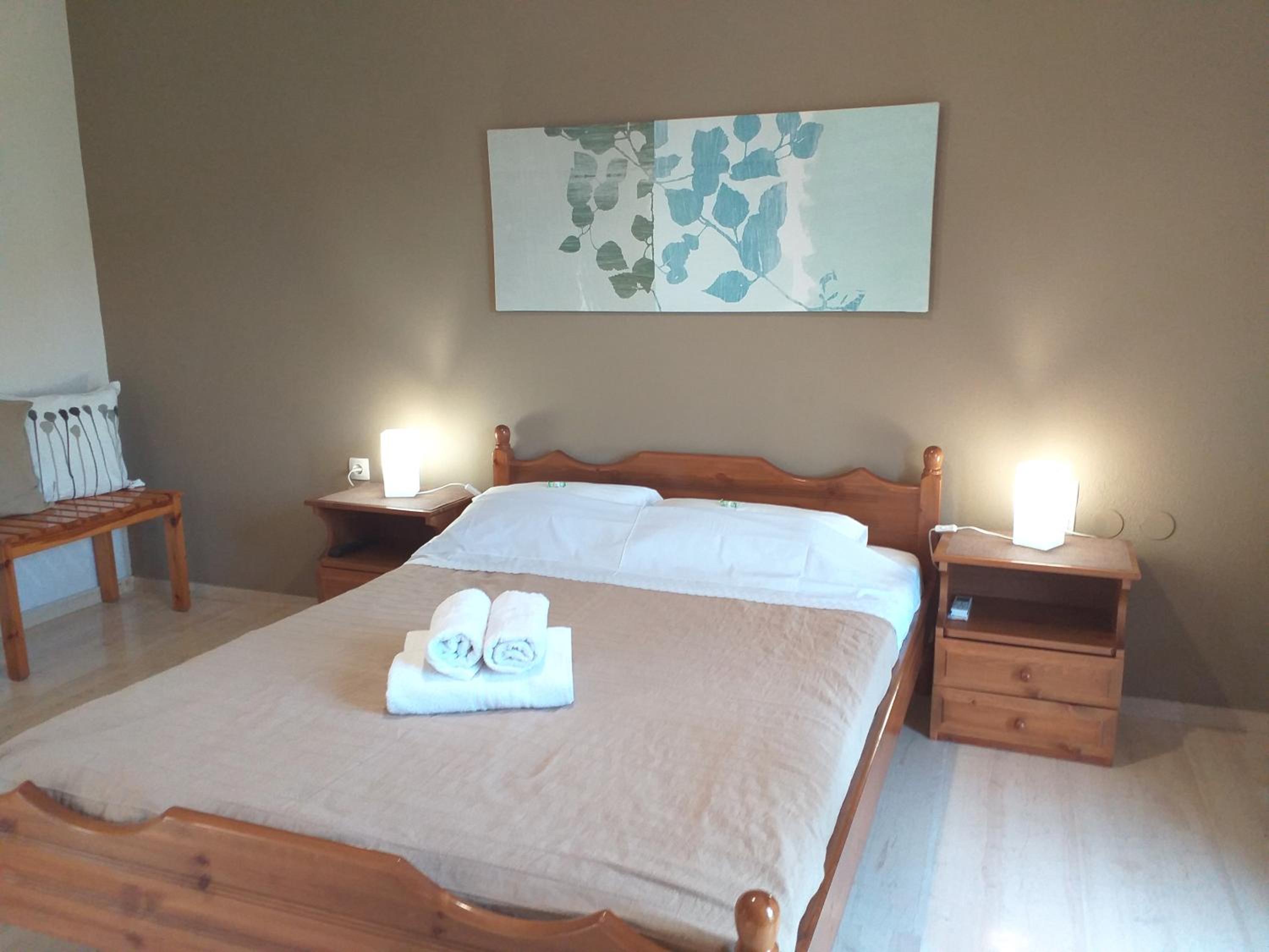 LAGADA HOLIDAY ROOMS