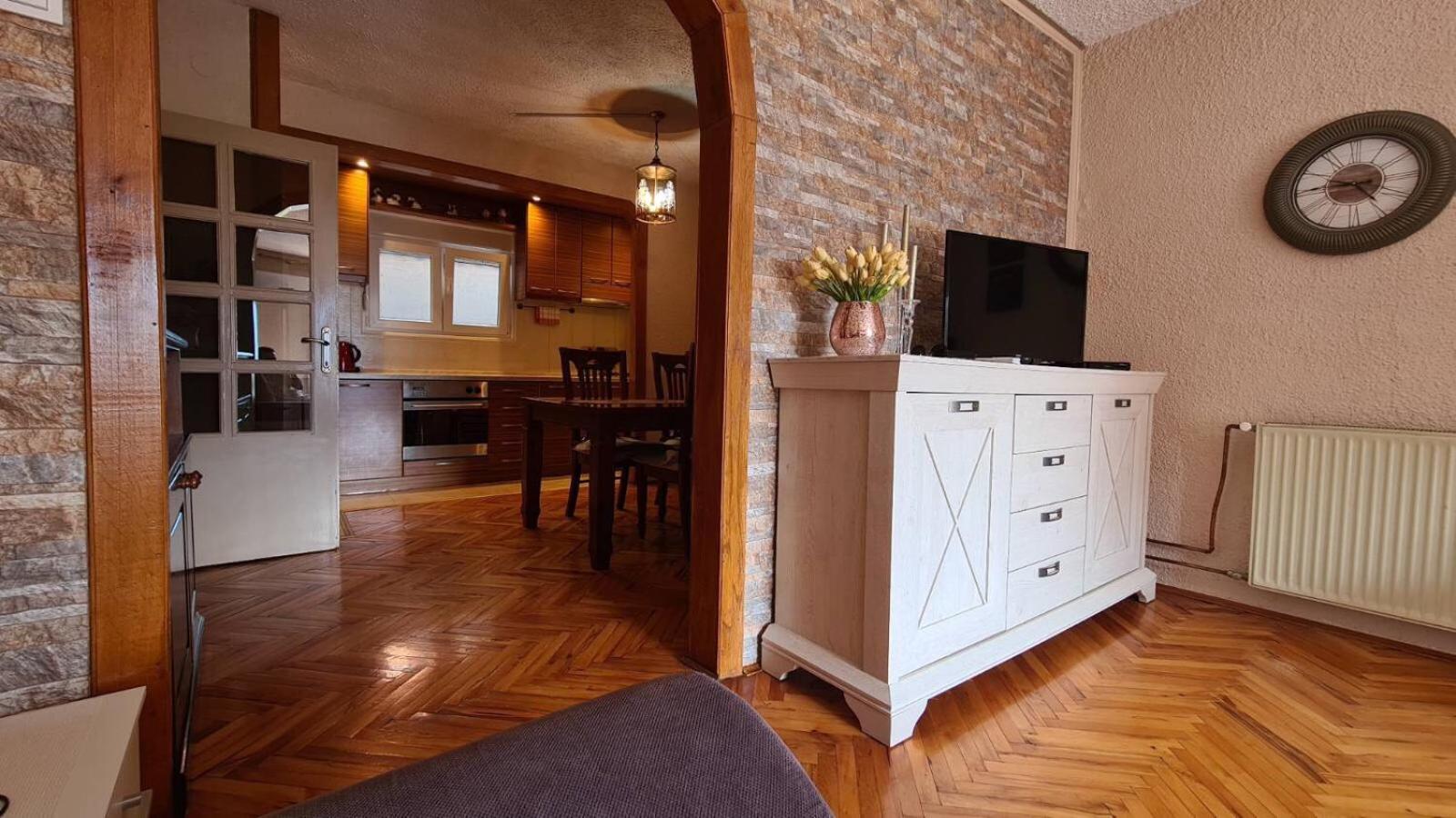 Apartments Lara view 5