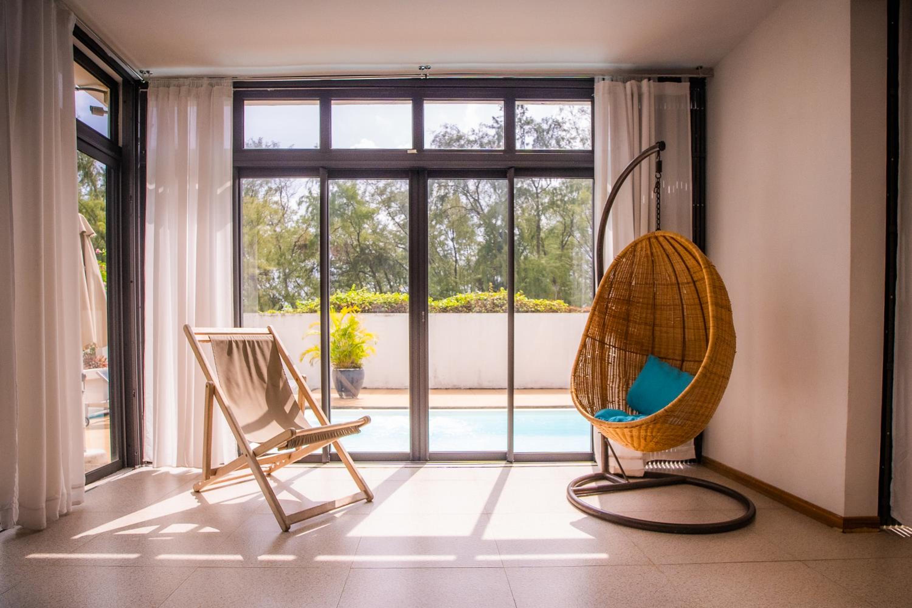 Villa Simone: Sunlit Beach Getaway w/ Pool + WIFI photo 3