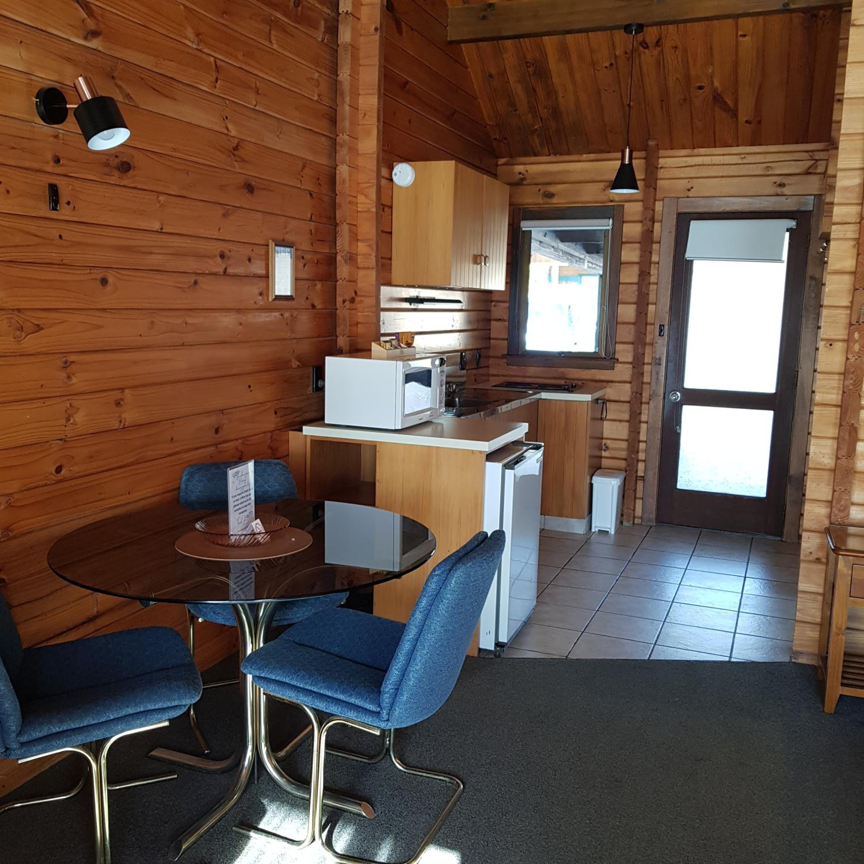 Alpine Lodge Motel