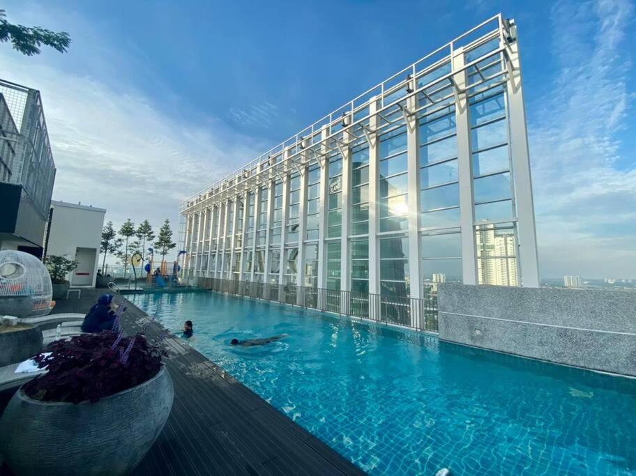 Suasana Suites【Modern 2B】 by SC Homestay