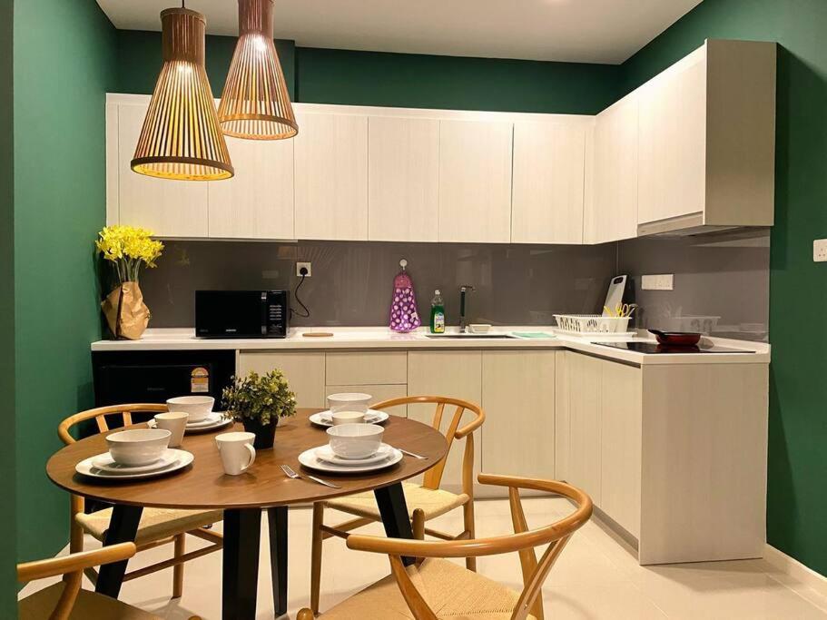 Suasana Suites【Modern 2B】 by SC Homestay