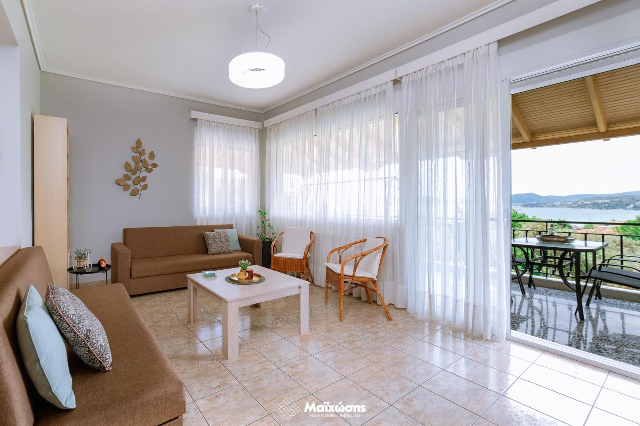 HELIANTHOS VILLA - APARTMENT No1 view 3