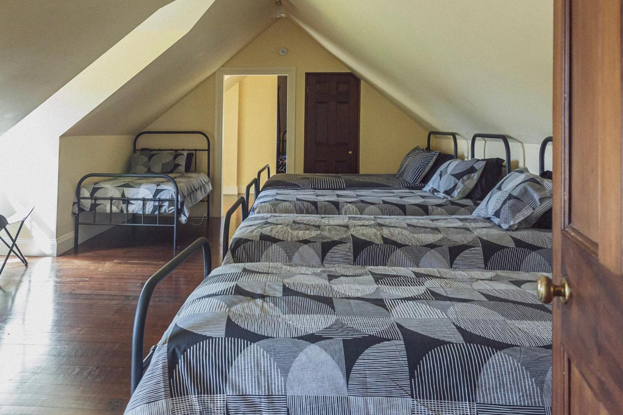 CLAYFIELD HOMESTEAD - rustic country accommodation