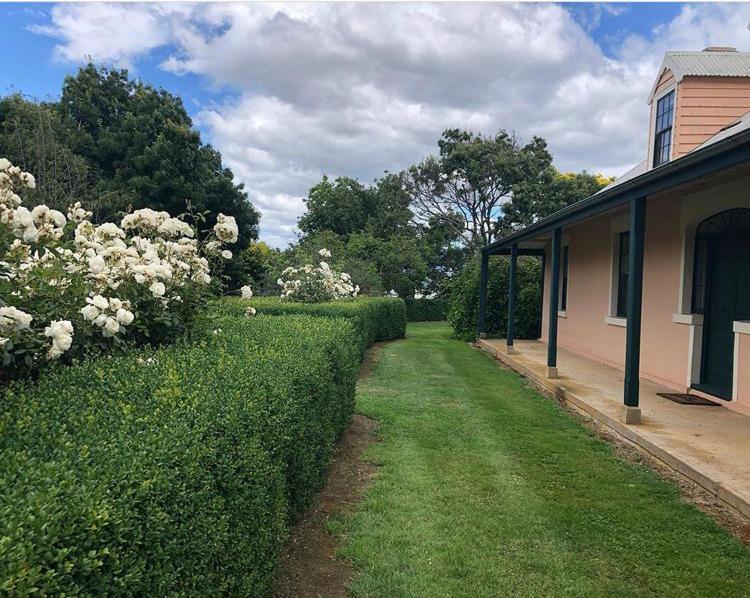 CLAYFIELD HOMESTEAD - rustic country accommodation