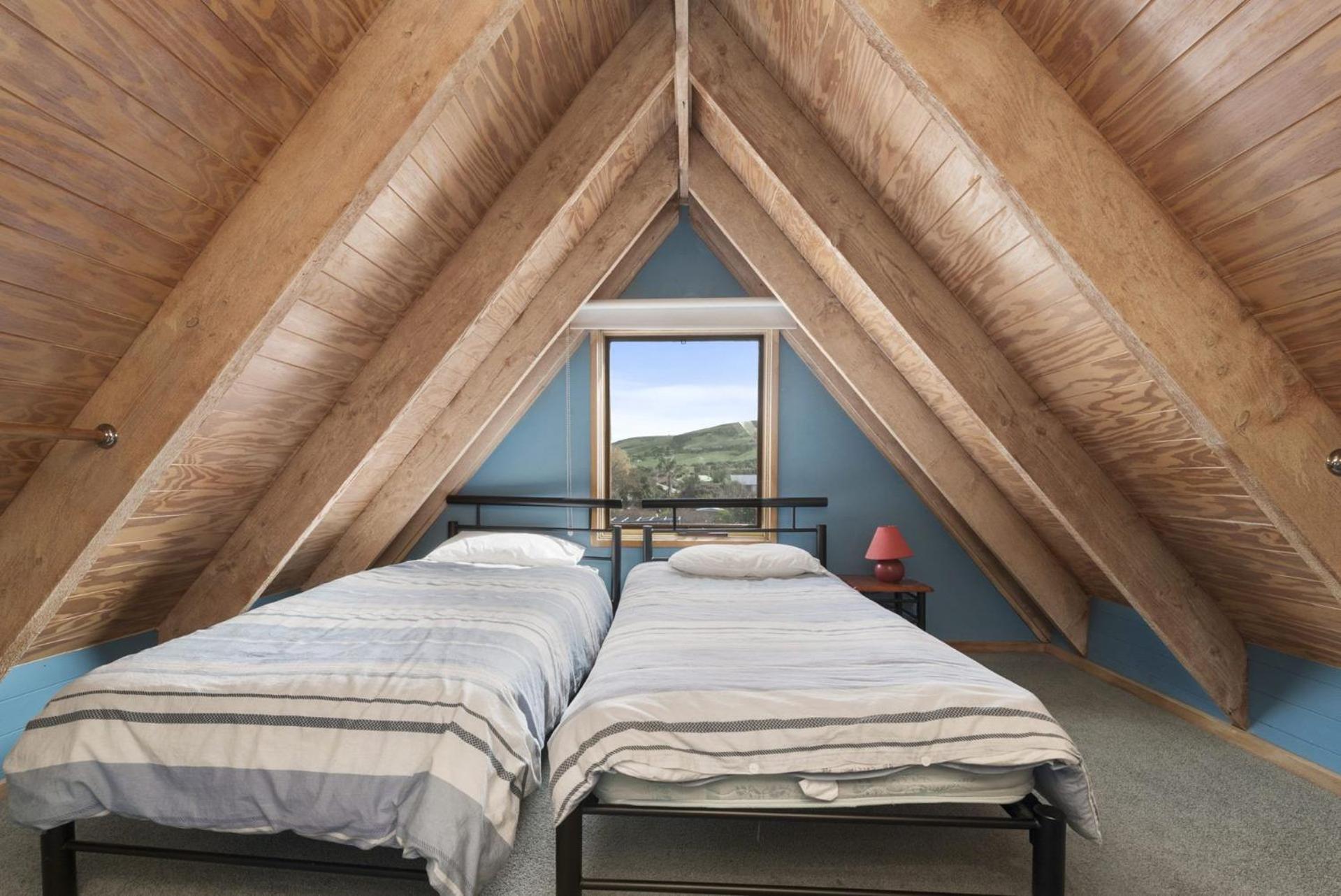 Sea Loft - BYO Linen