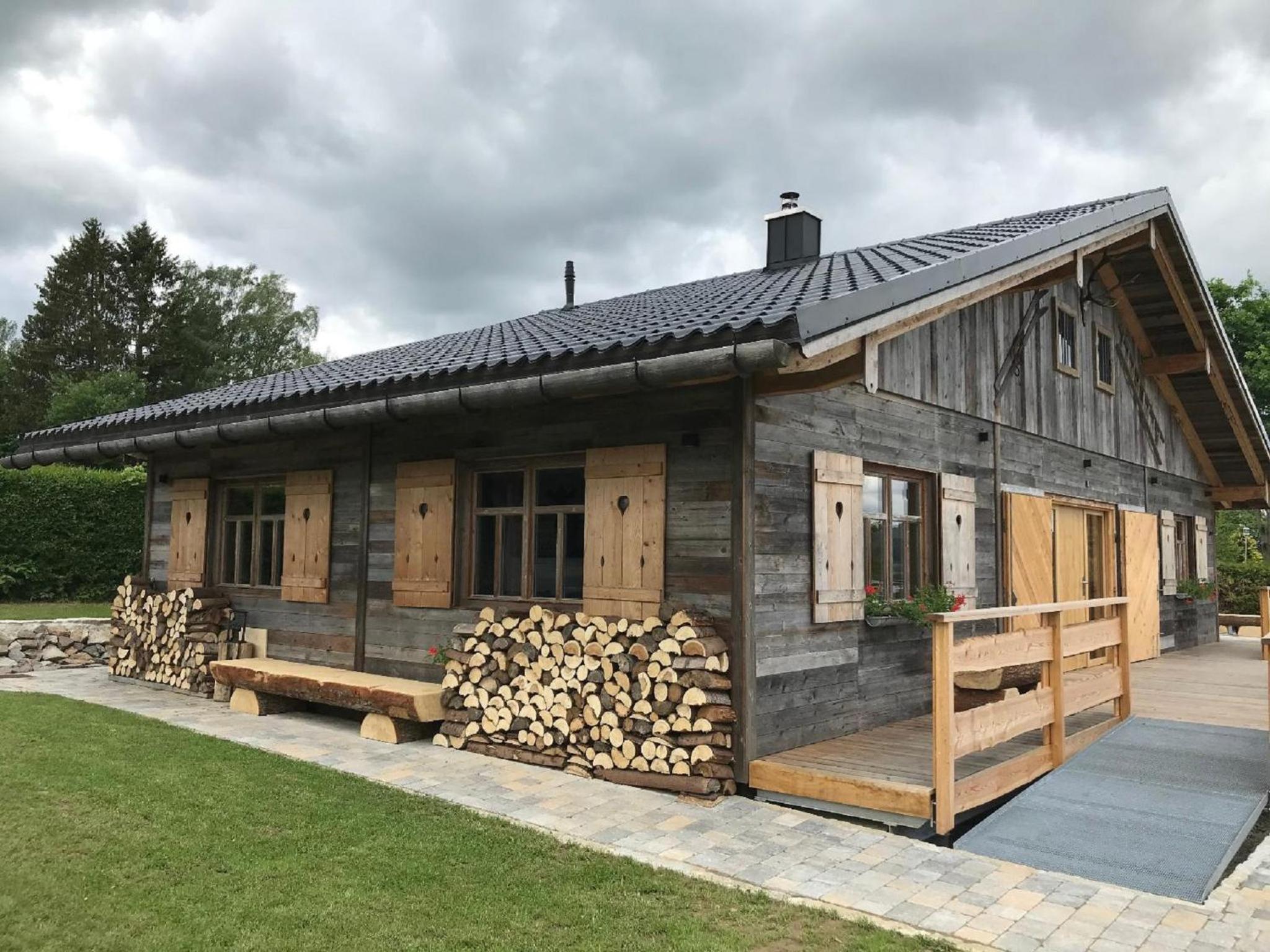 Chalet am Ölberg mit Badefass und Altholzsauna