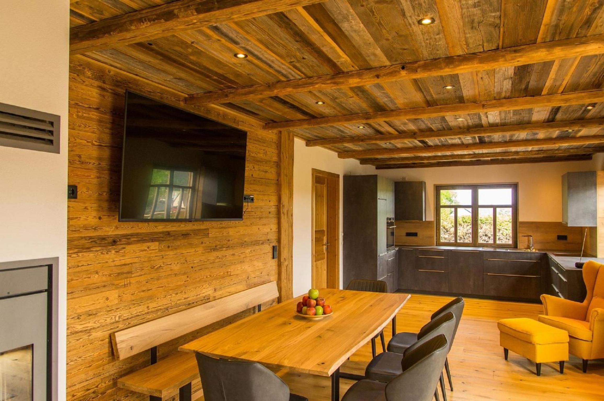Chalet am Ölberg mit Badefass und Altholzsauna
