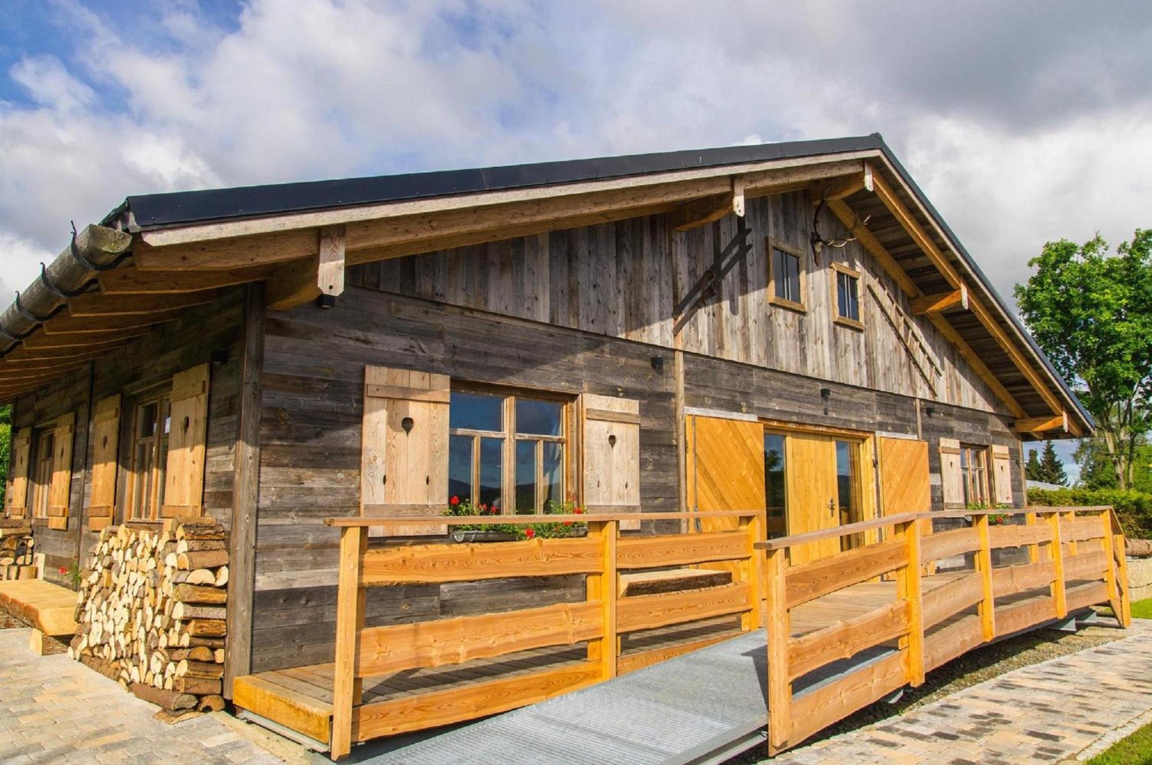 Chalet am Ölberg mit Badefass und Altholzsauna