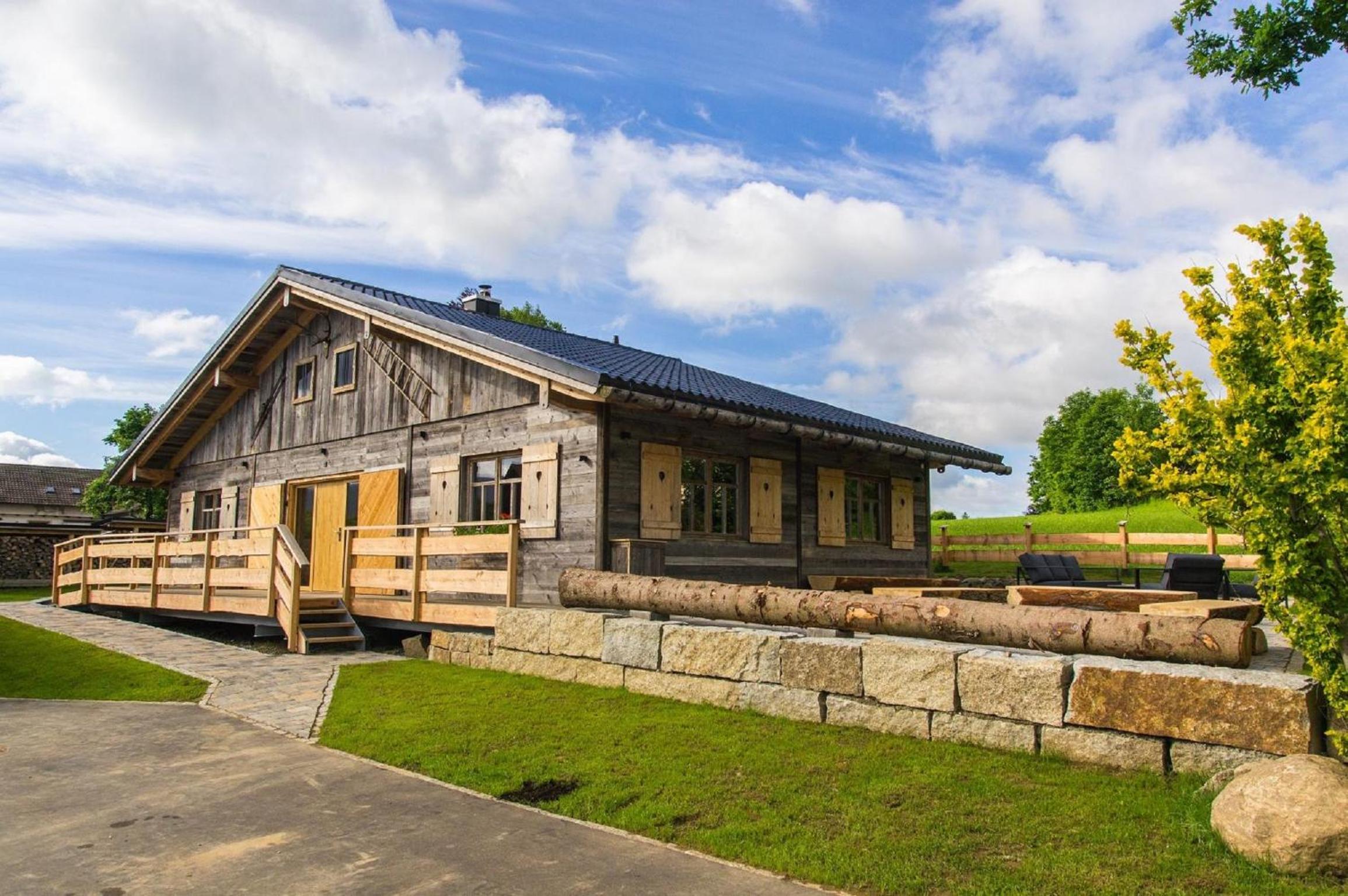 Chalet am Ölberg mit Badefass und Altholzsauna