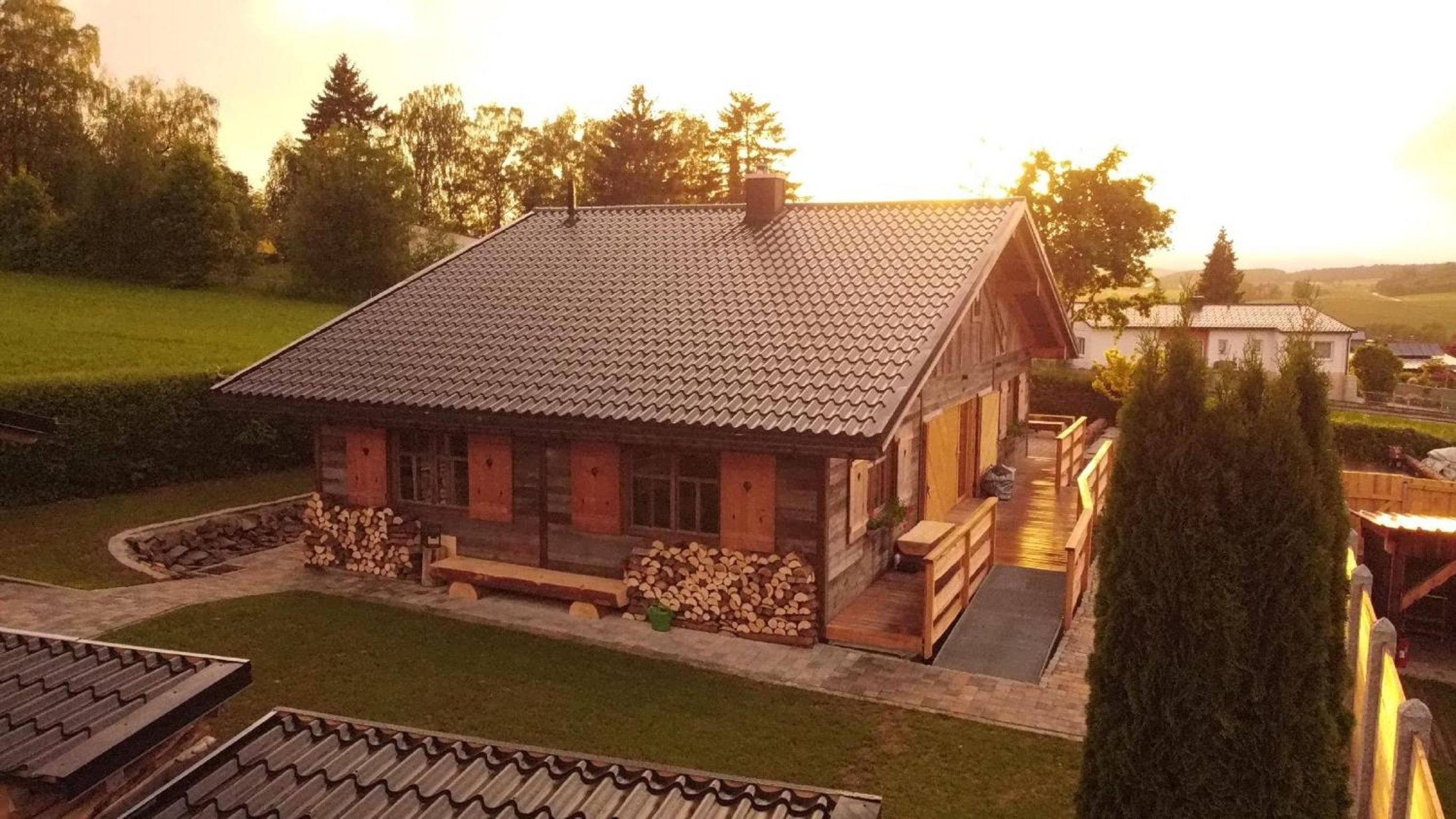 Chalet am Ölberg mit Badefass und Altholzsauna