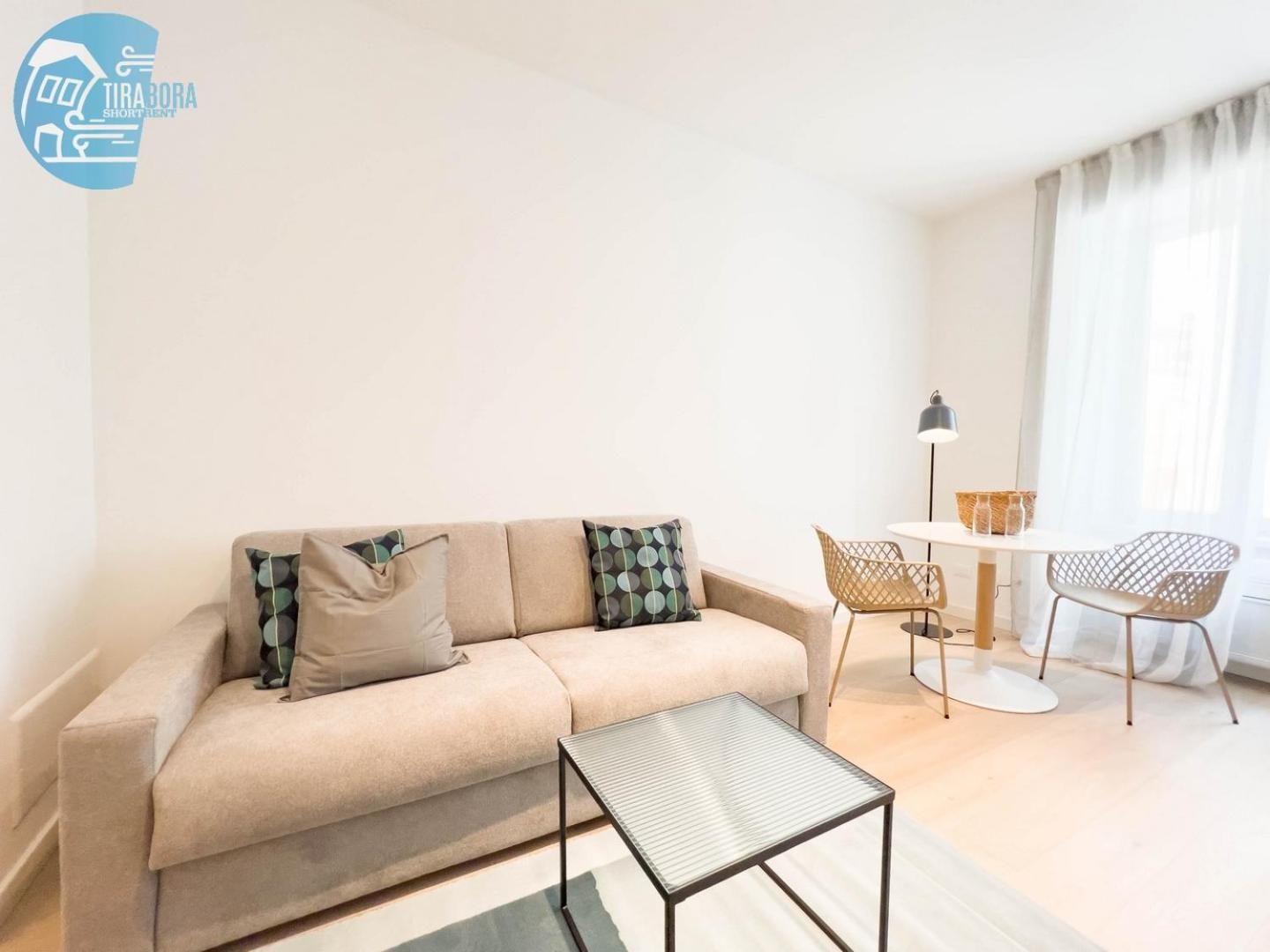 Slataper 9 Tirabora Short Rent, con parcheggio privato view 2