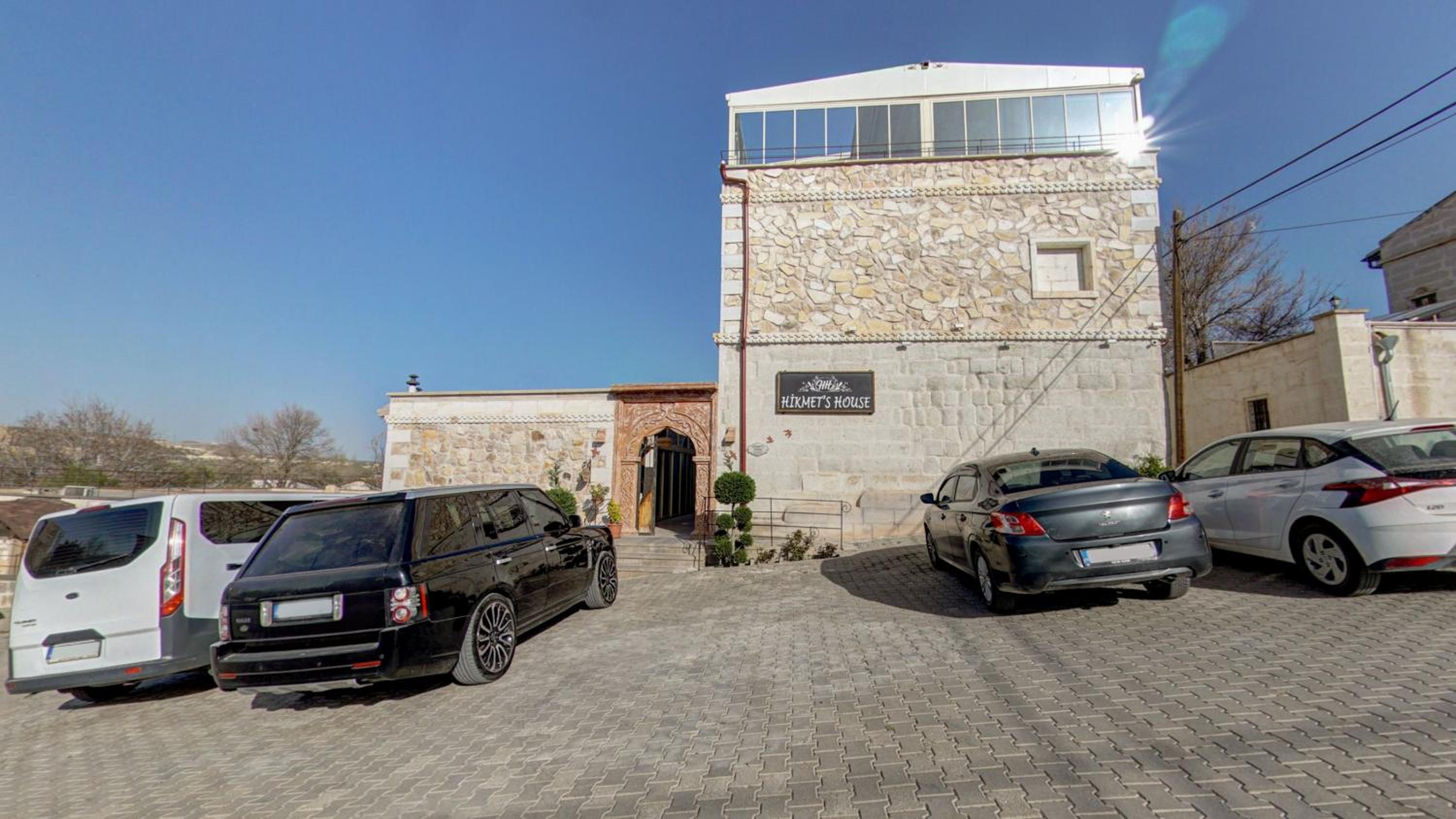 Hikmet's House