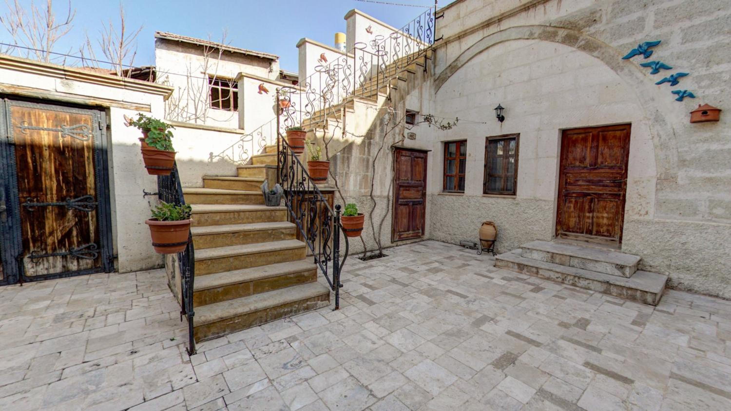 Hikmet's House