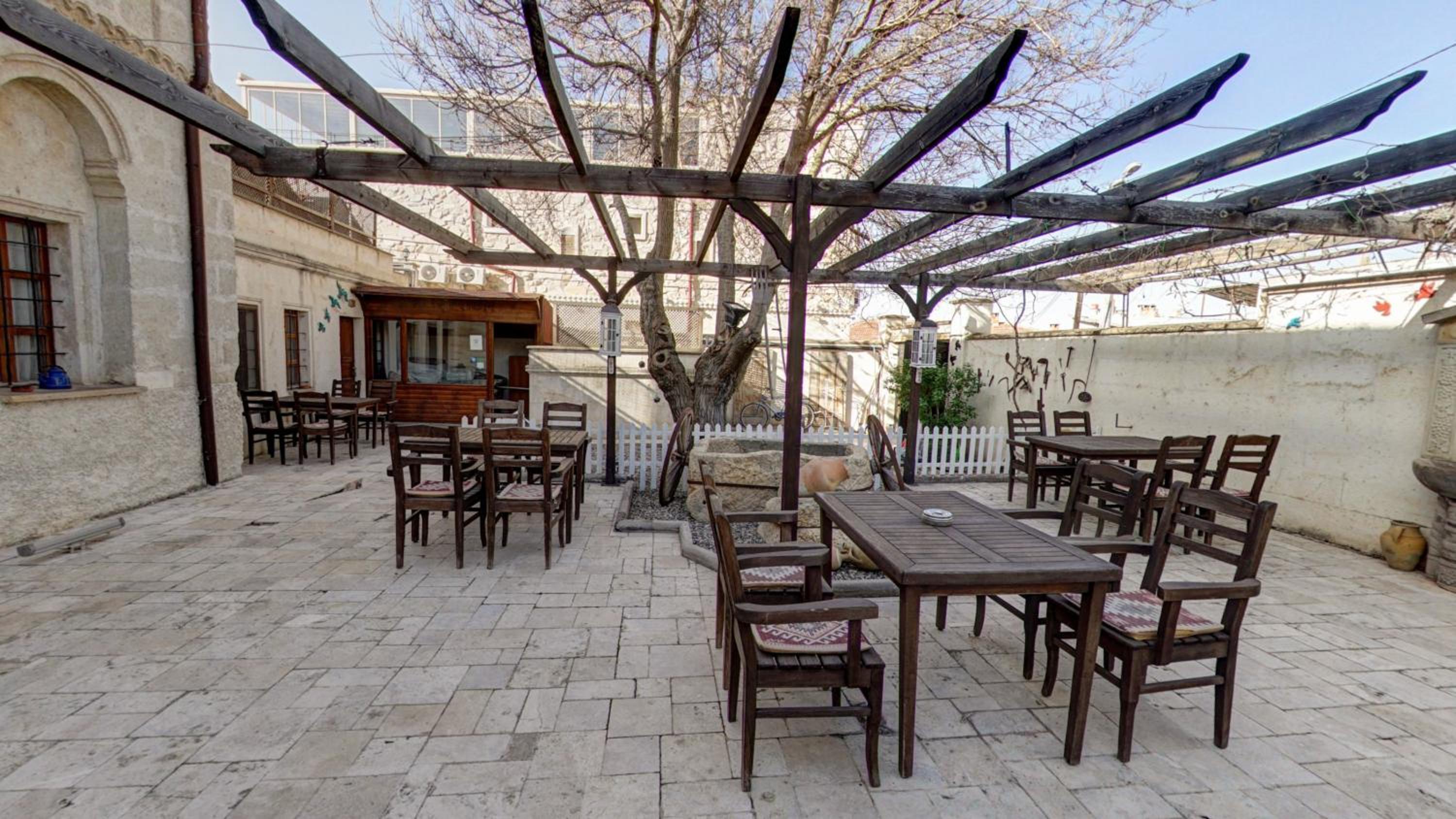Hikmet's House