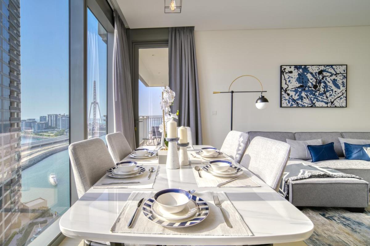 Luxury Brand New 2 Bedroom with Bluewater Views