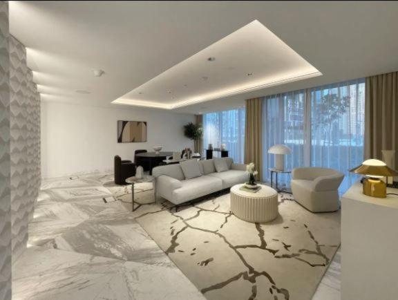 Luxury Brand New 2 Bedroom with Bluewater Views