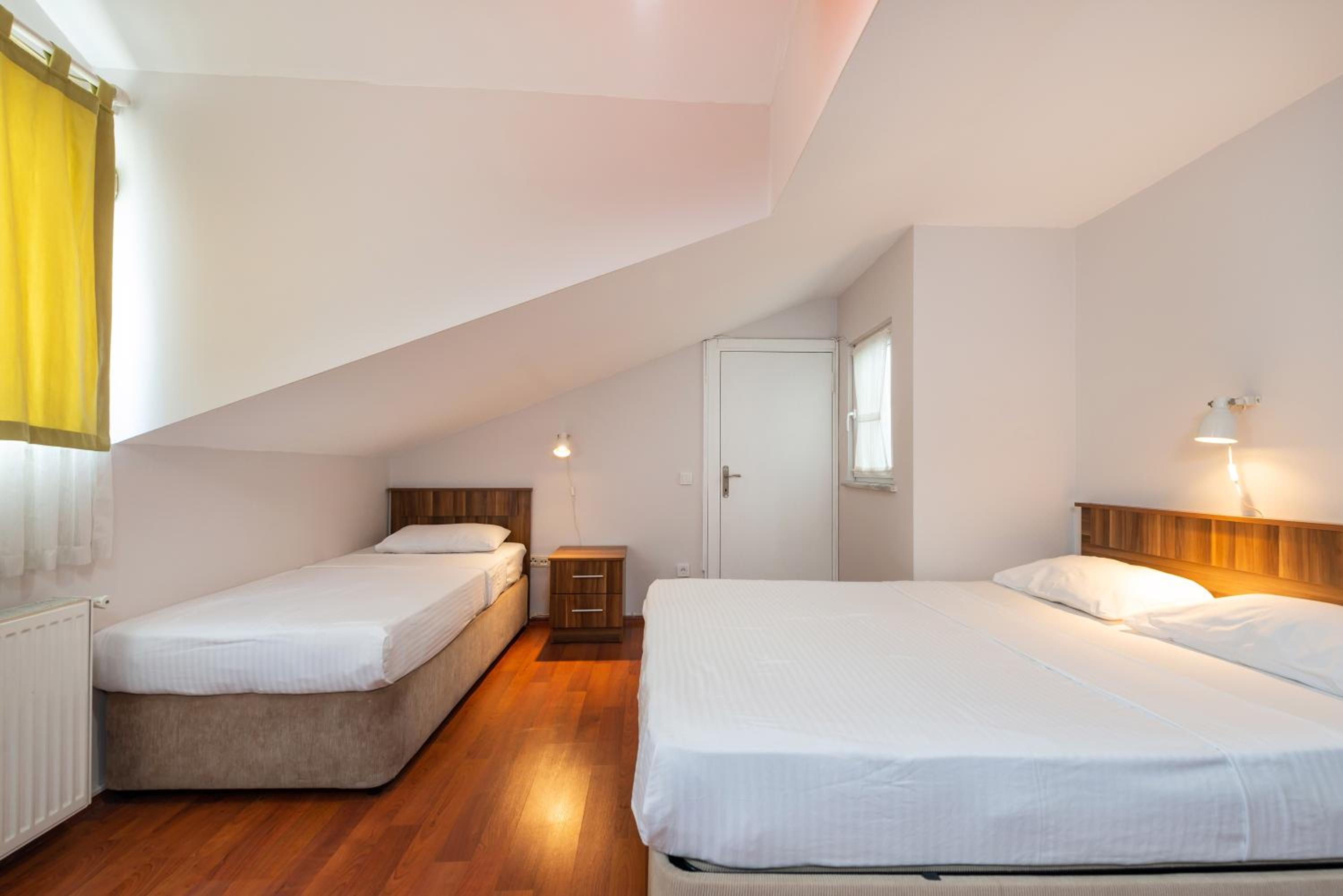 Dualis Hotel - Image 118