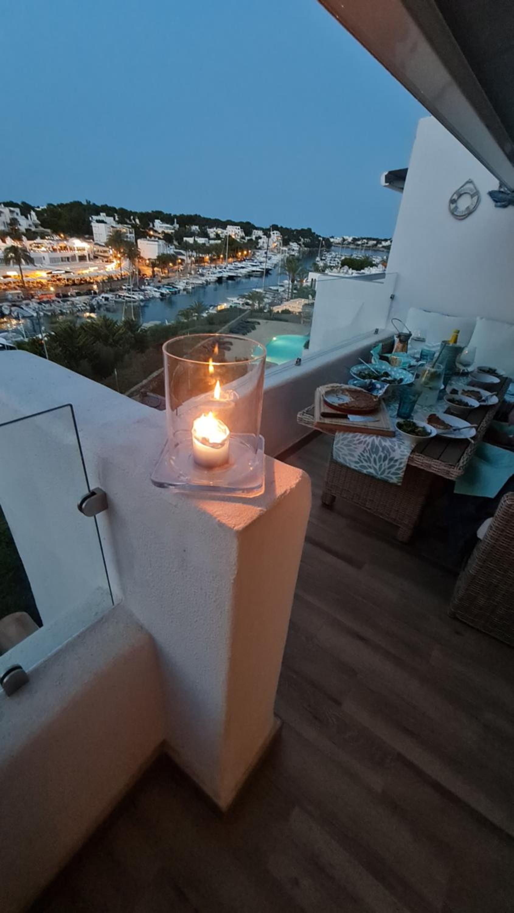 APARTMENT MARINA CALADOR HARBOURVIEW AIR CONDITION POOL GARDEN TERRASSE PORTO CARI spectacular location view 2