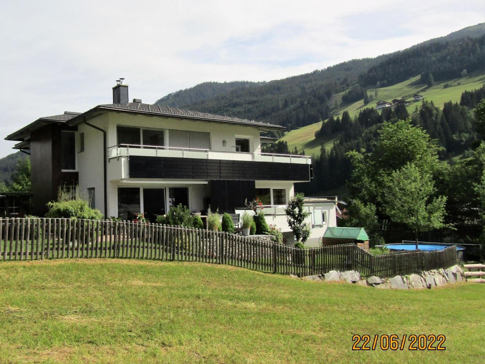 Photo 42