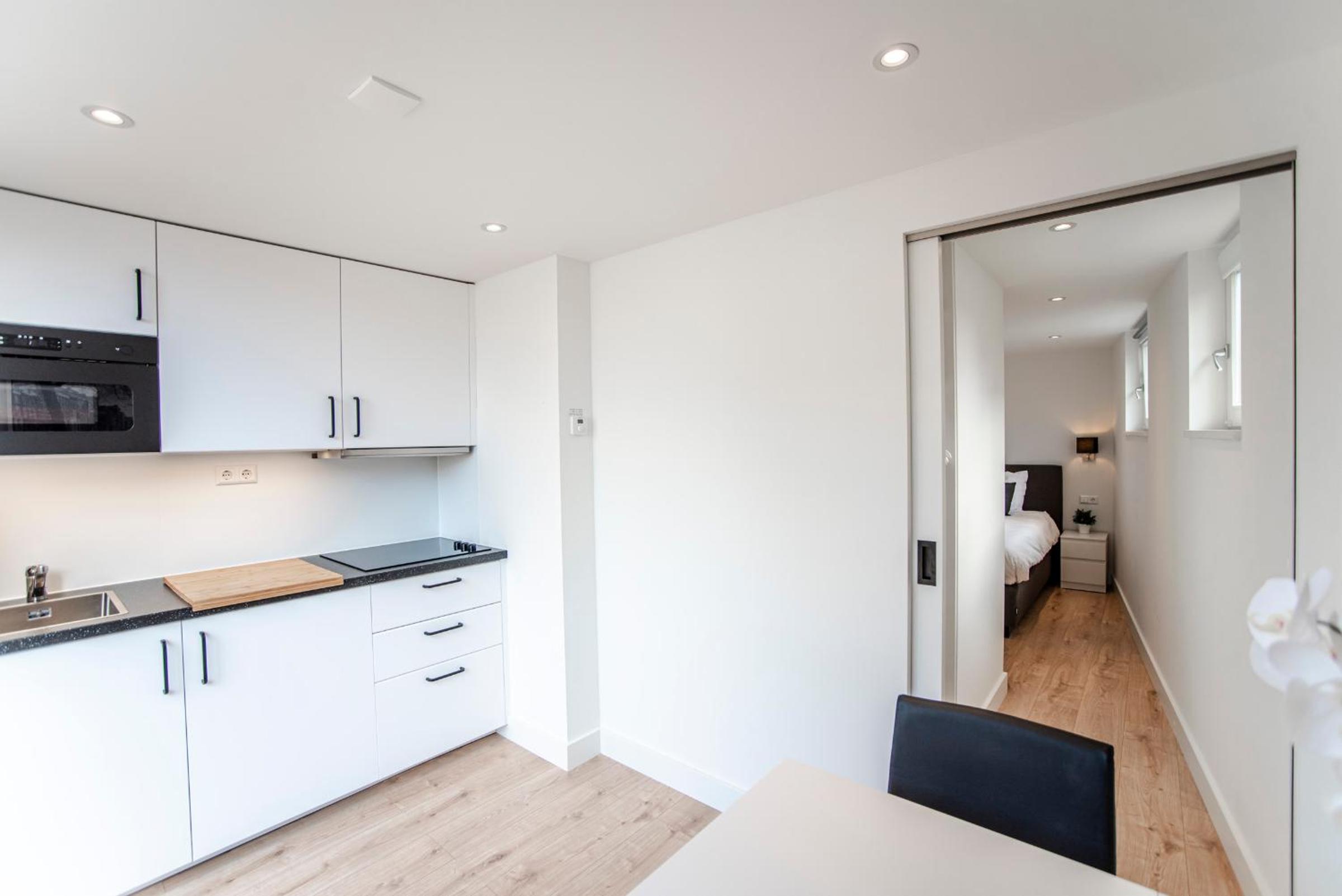 Happy Days Apartment - Luxurious - Free parking on own property view 4