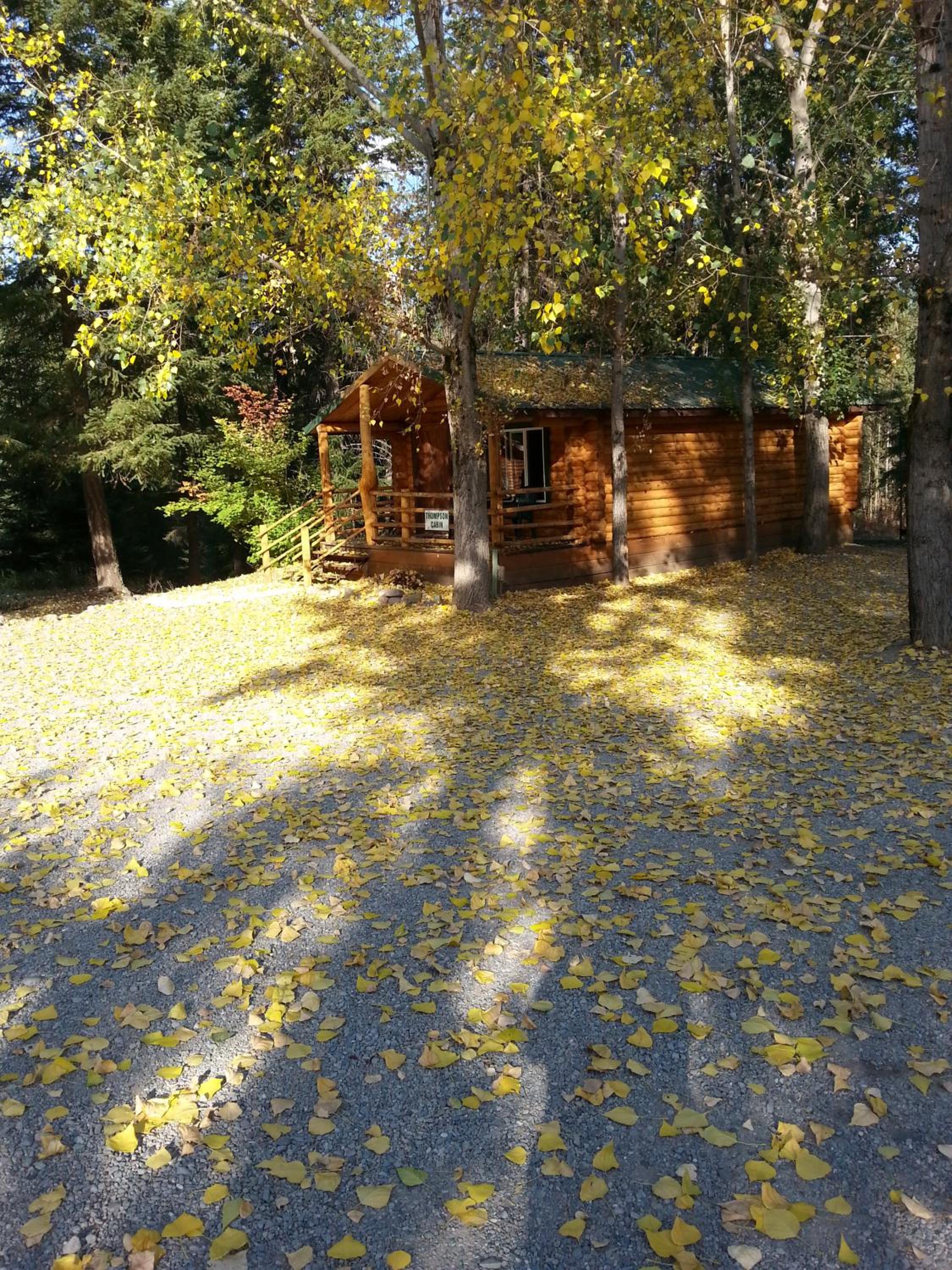 Riverfront Motel & Cabins