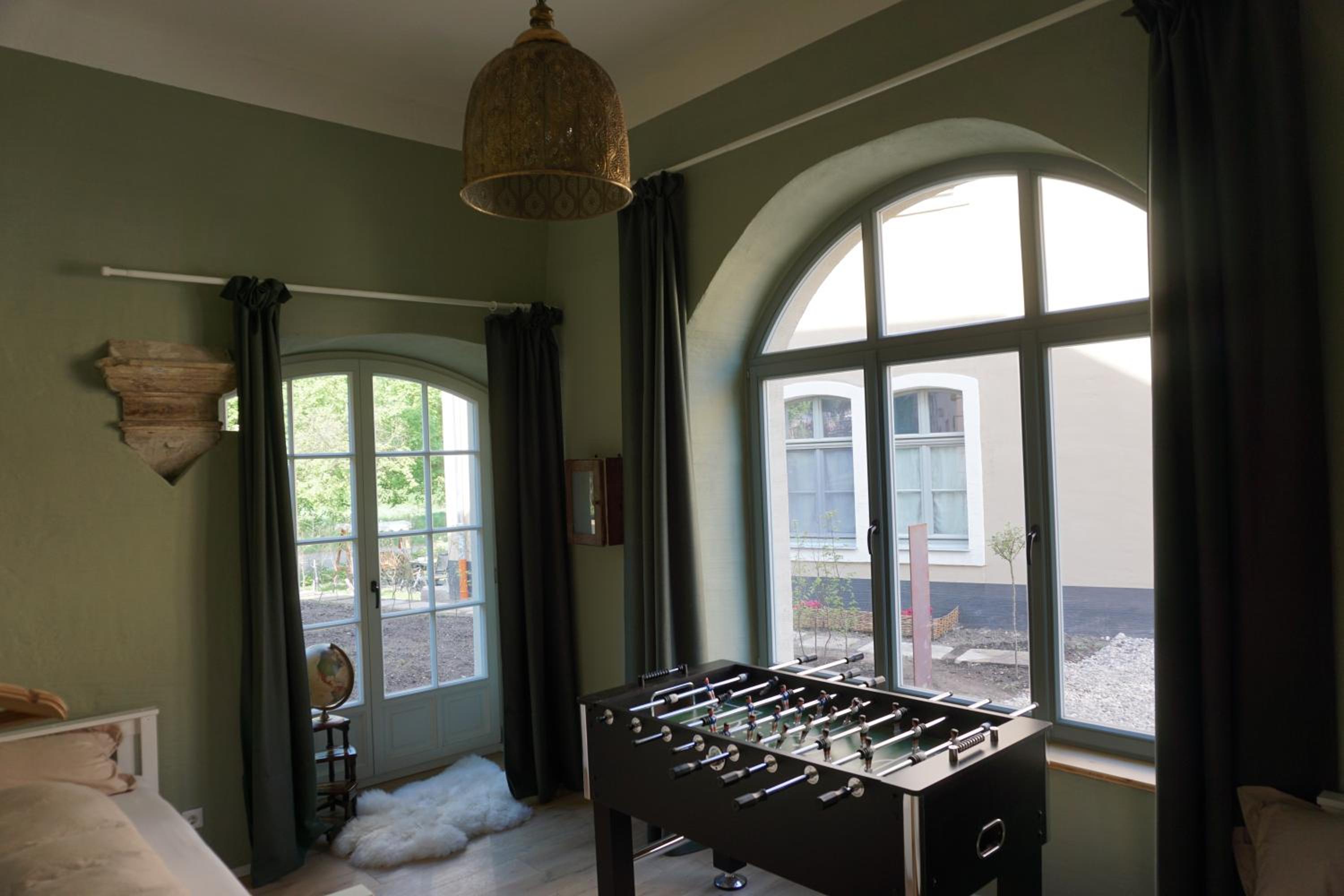 Alte Brennerei Schloss Zehista EG Rittersporn