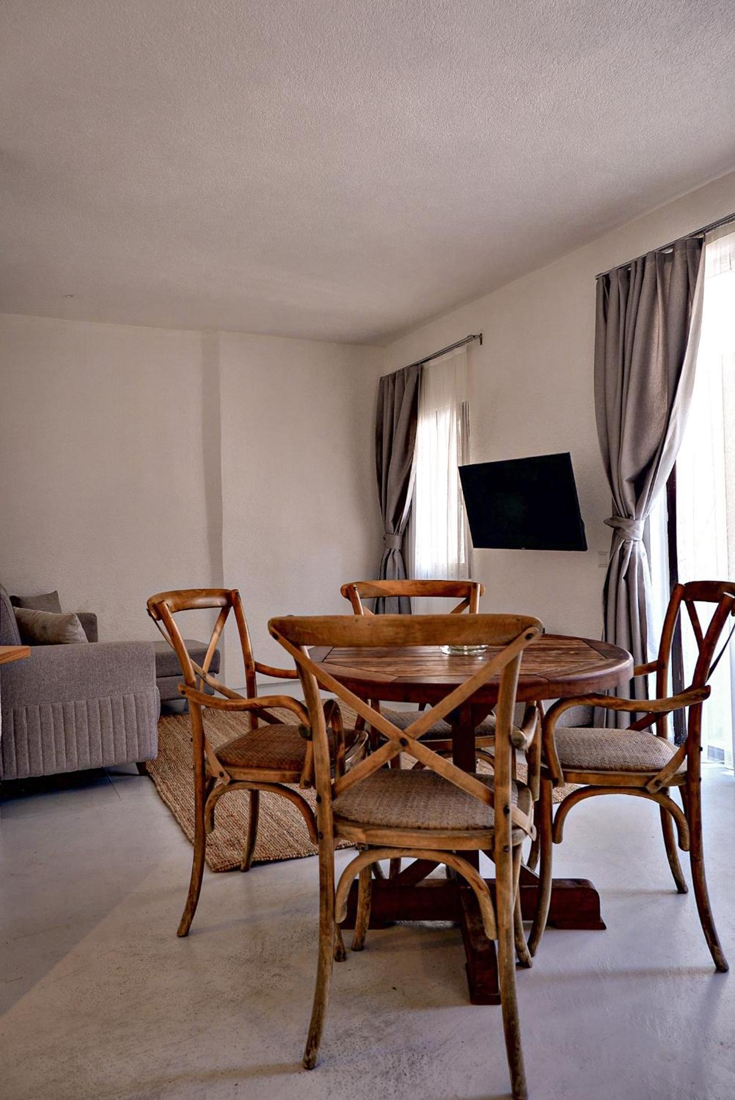 Bono Hotel Old Town - Image 5