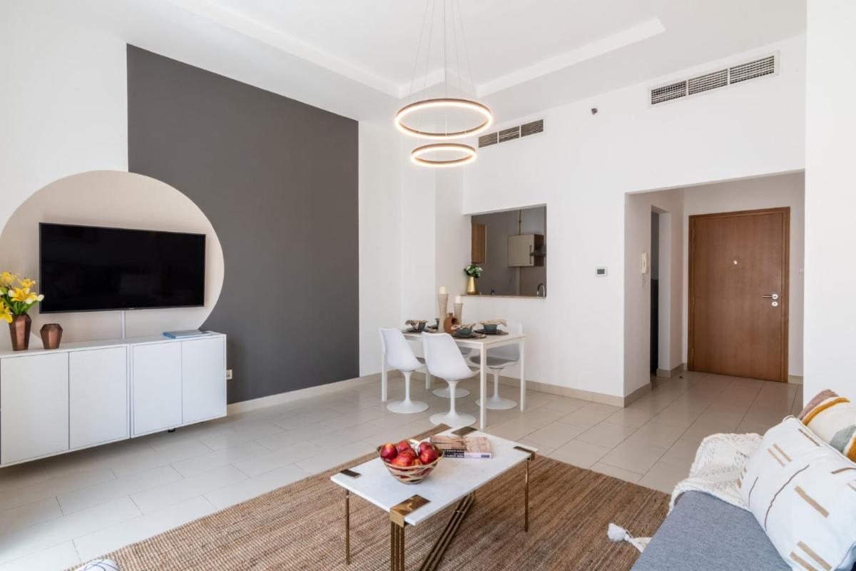 The Smart Concierge - Sandoval Gardens JVC