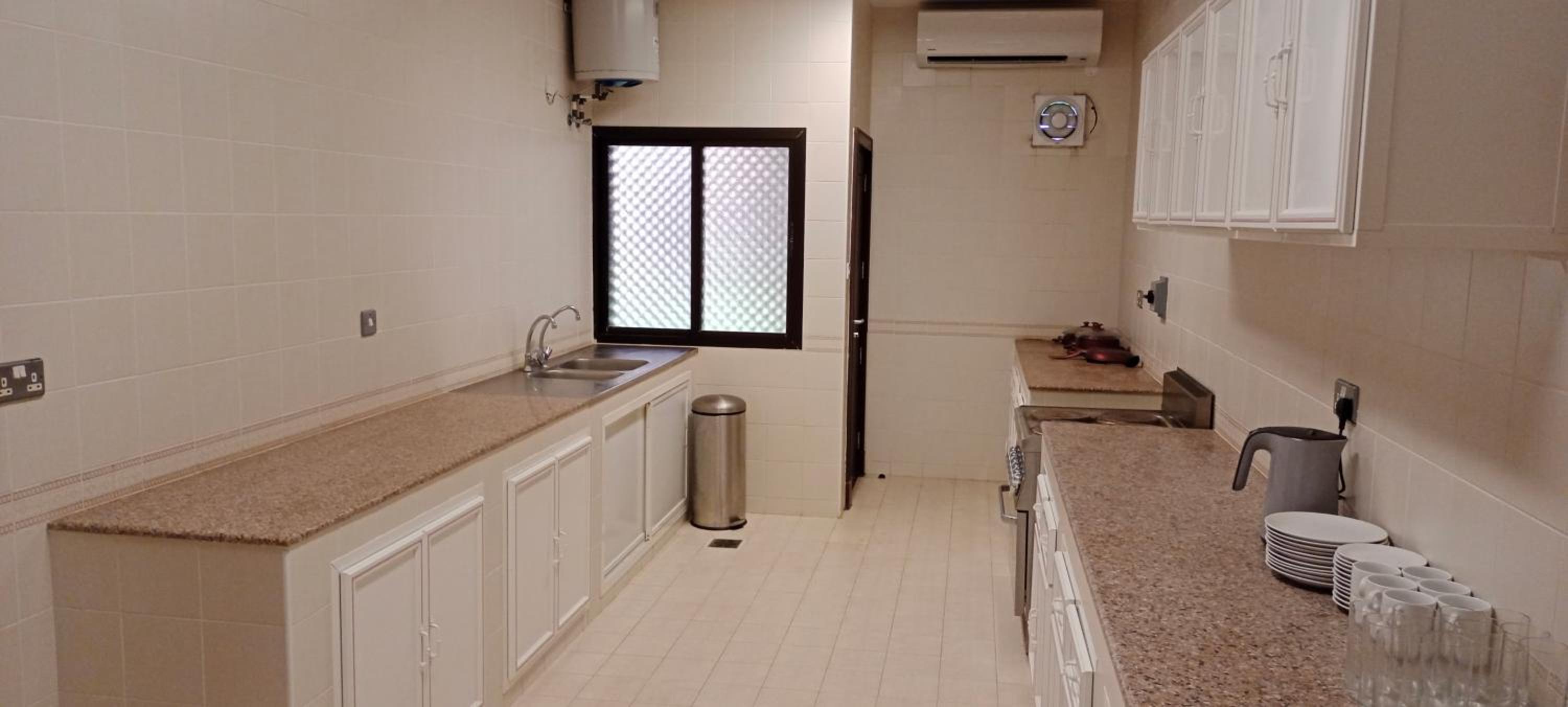 Al Shatti Villas view 5