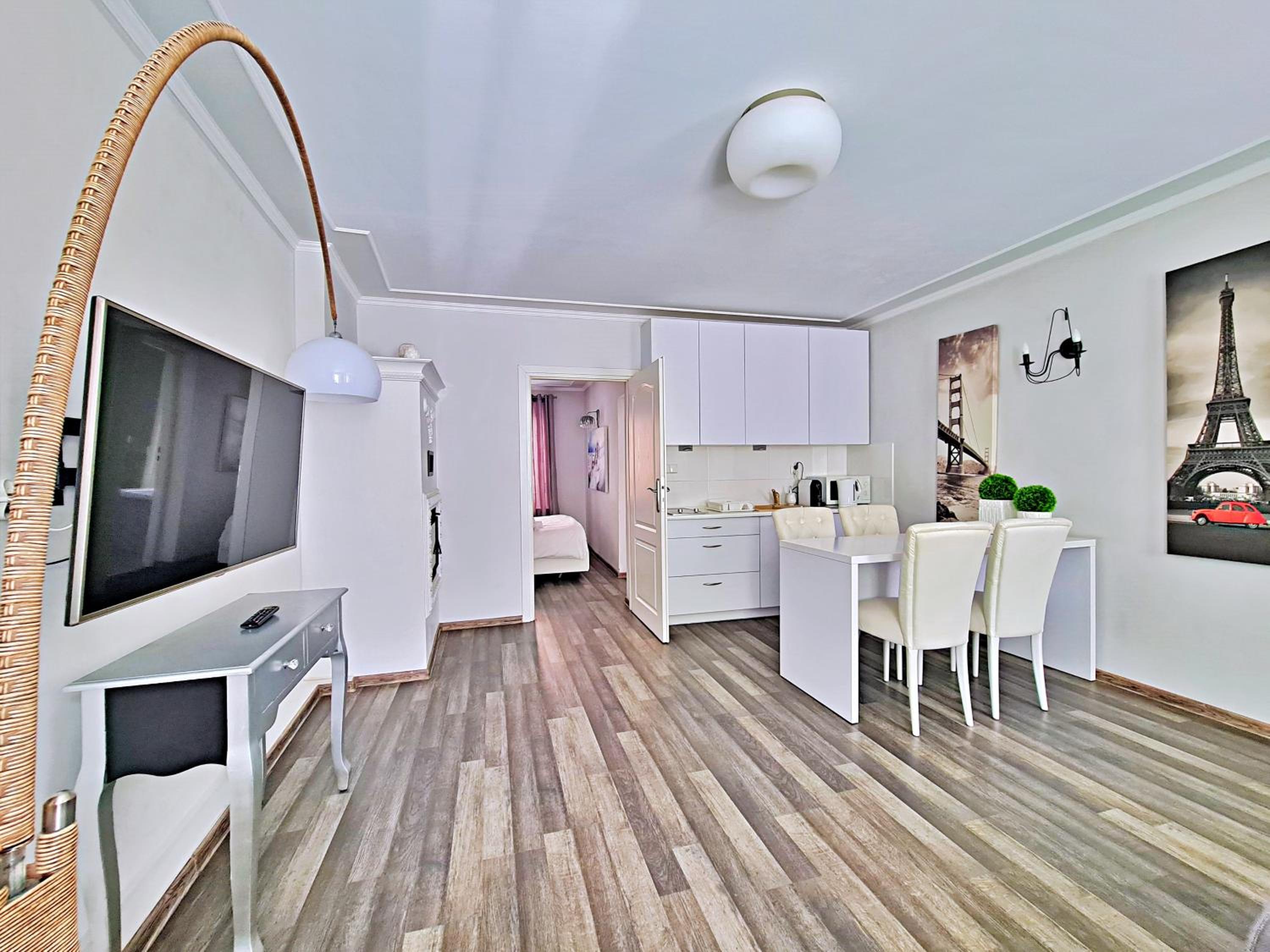 Perfect Stay - 