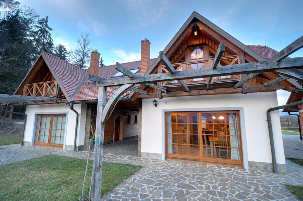 Apartmaji Pri Handelčanih, Zreče view 2
