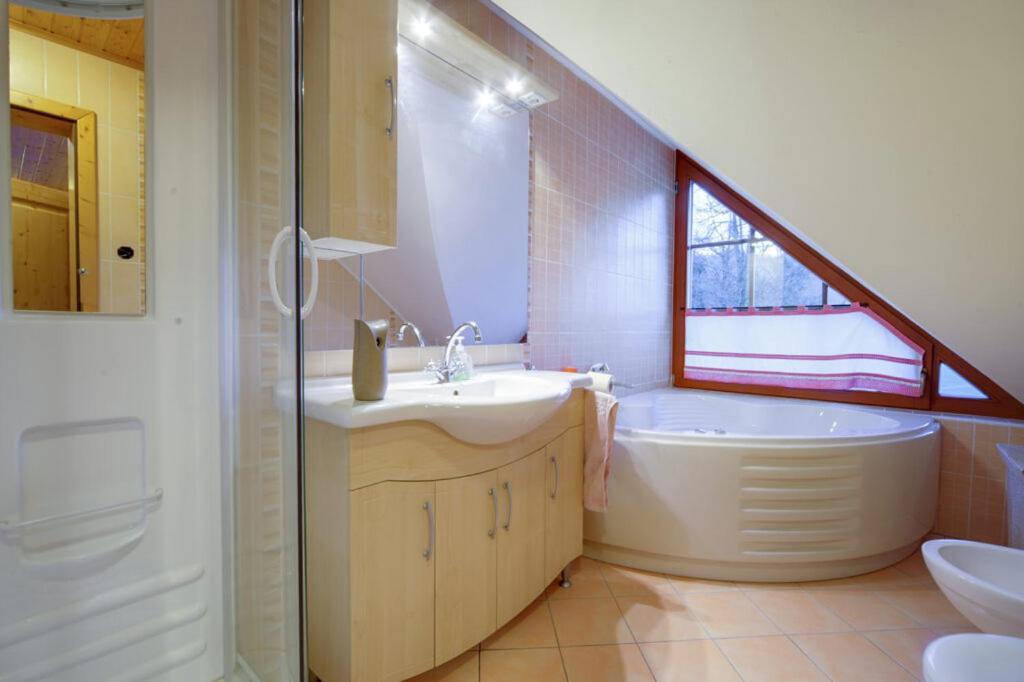 Apartmaji Pri Handelčanih, Zreče view 4