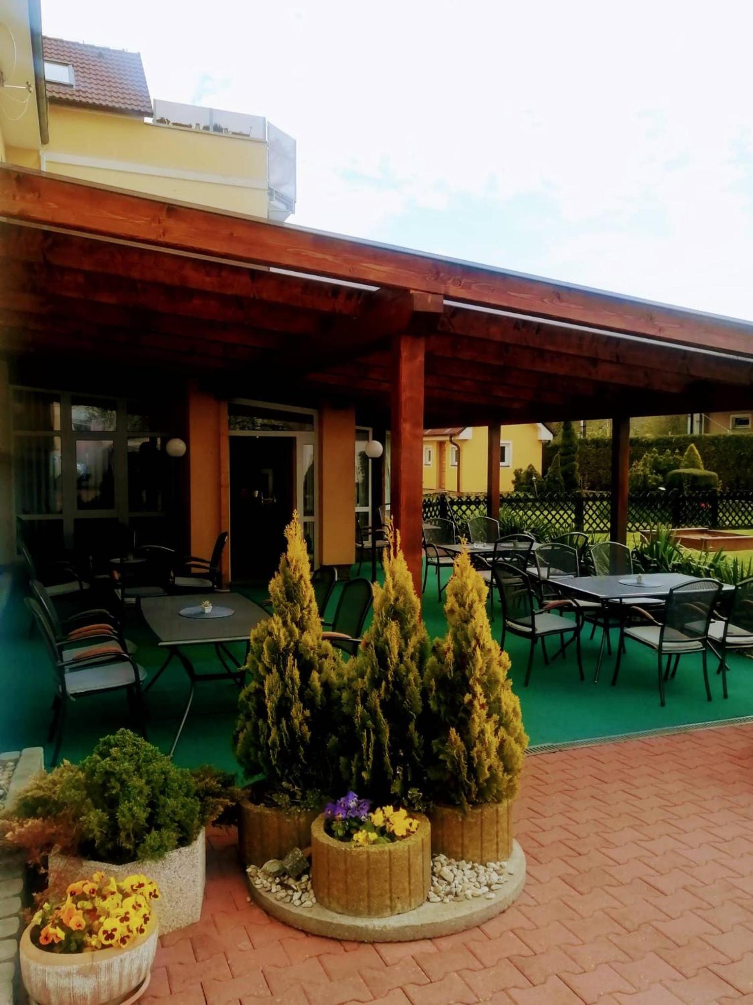 Pension a Restaurace U Mydlářů