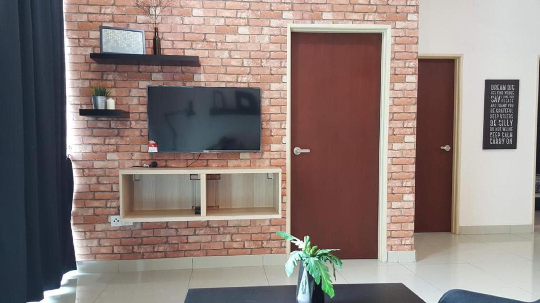 17-3Bedroom Palazio Apartment Mount Austin for 6Pax