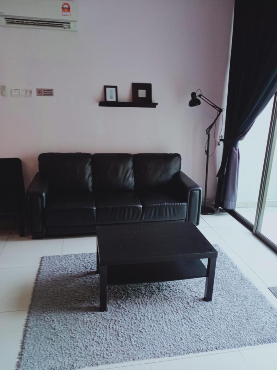 17-3Bedroom Palazio Apartment Mount Austin for 6Pax