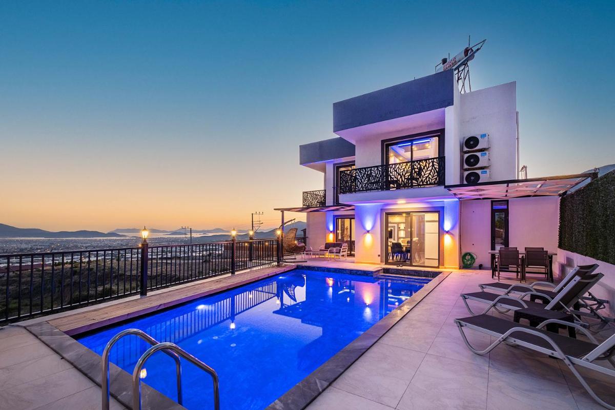 Hotel ULTRA LÜX VİLLA Viranlar - Image 1