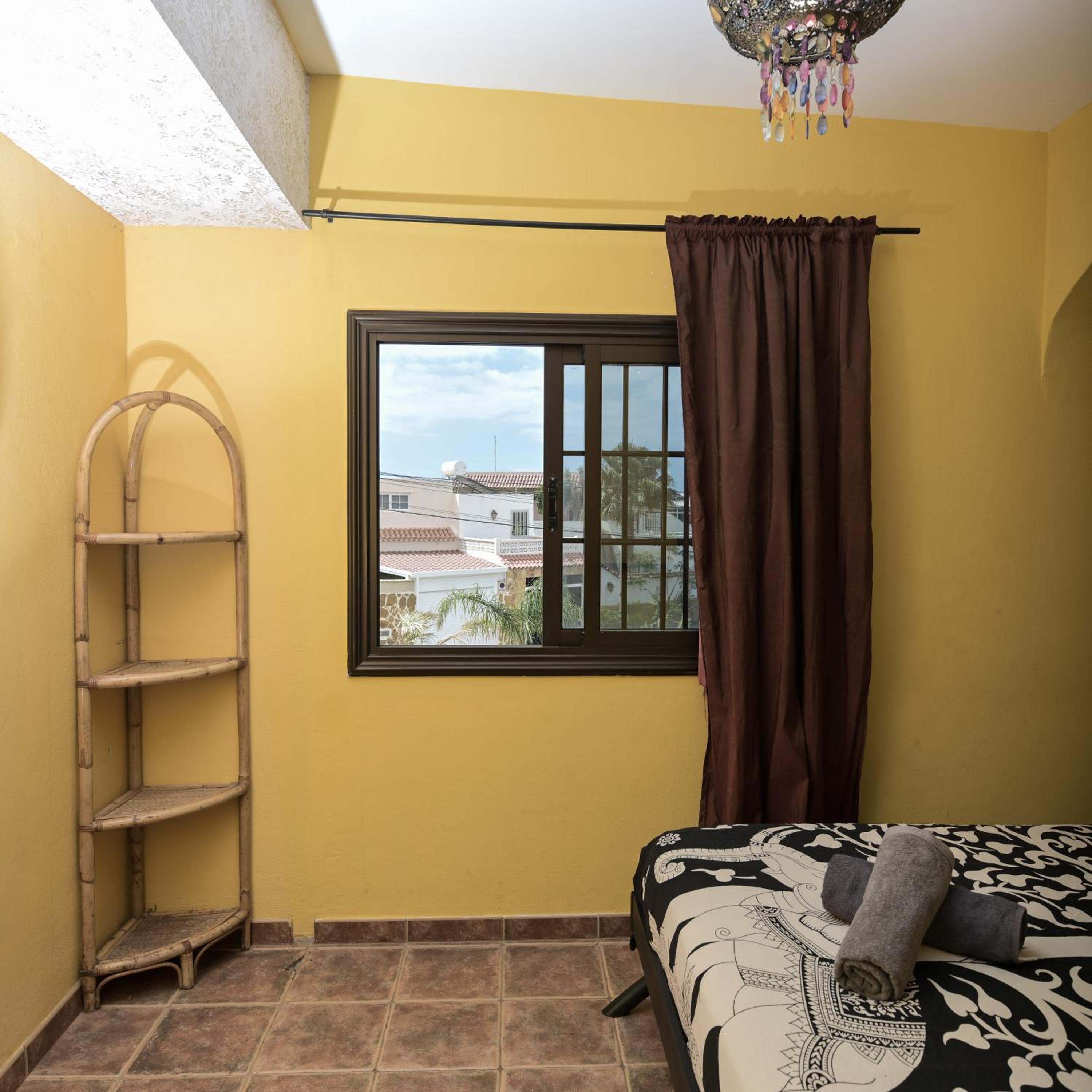 Los Amigos Nest Hostel