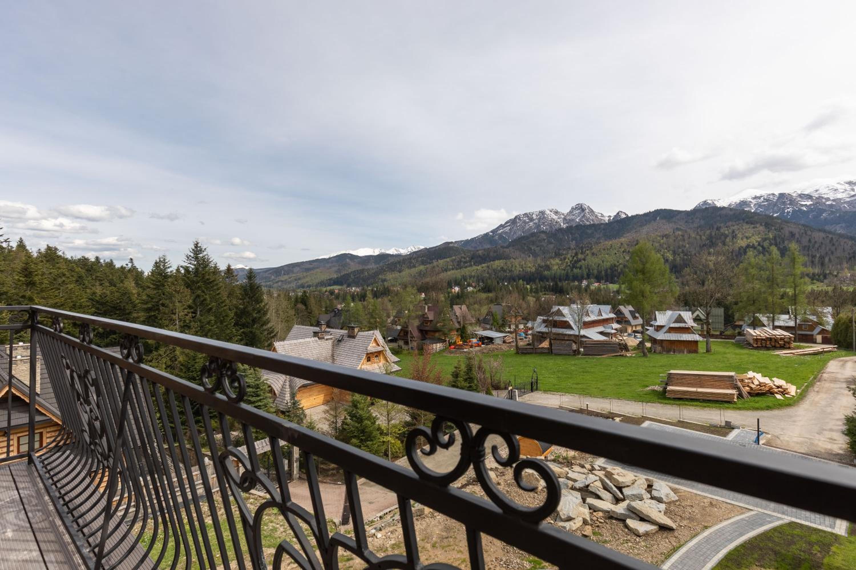 balcony