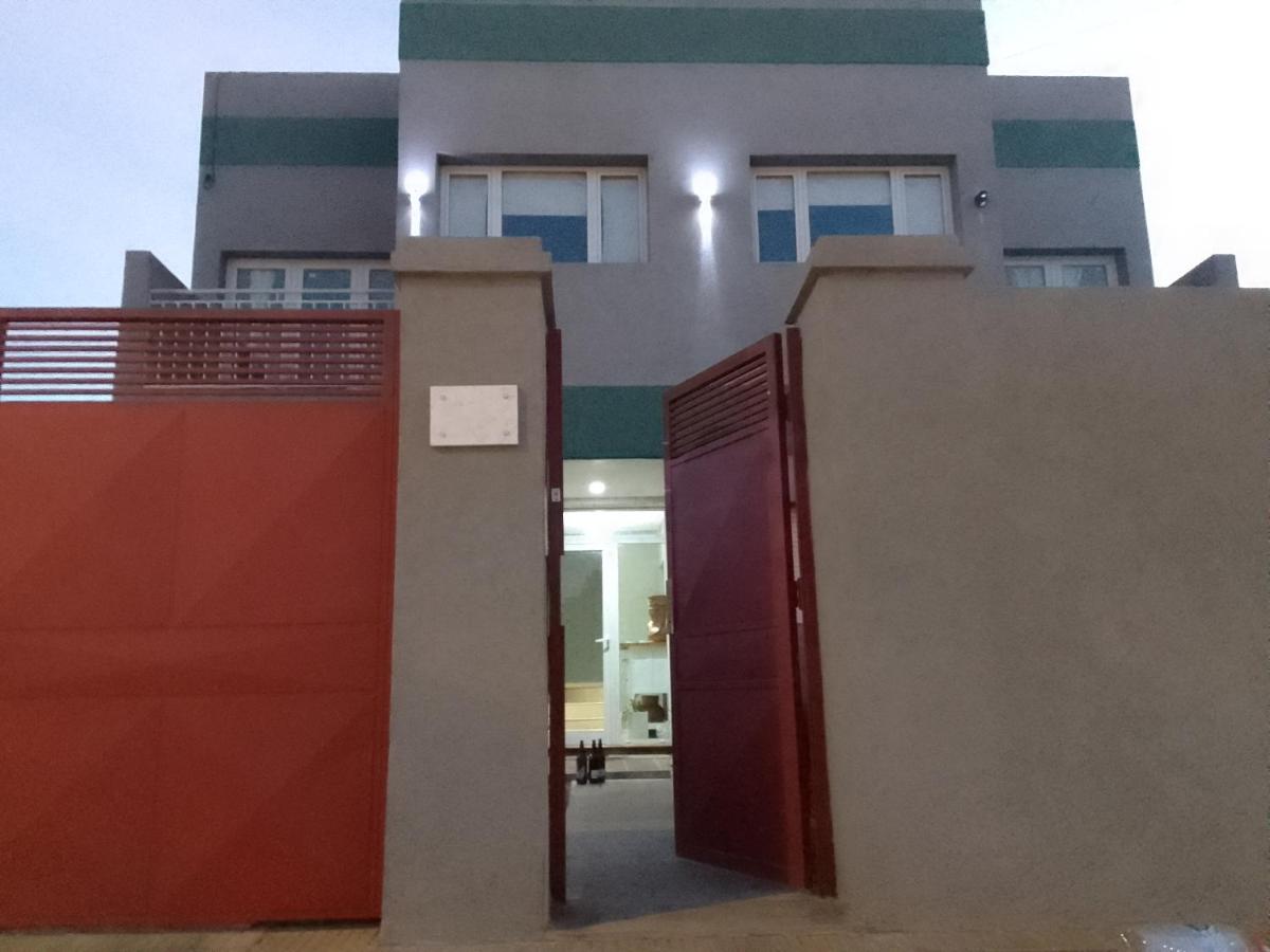Departamentos R y R Azcuénaga