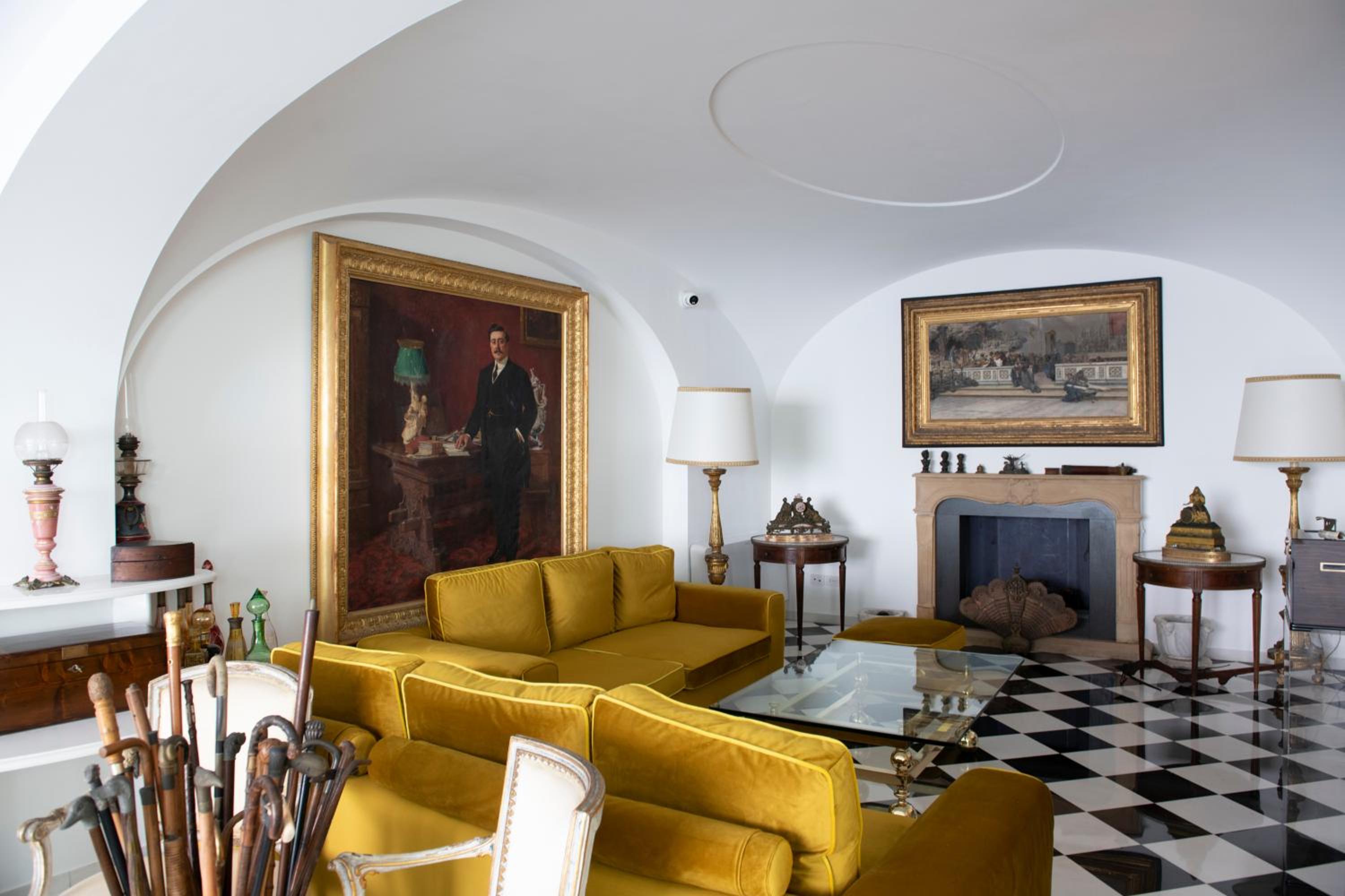 lounge