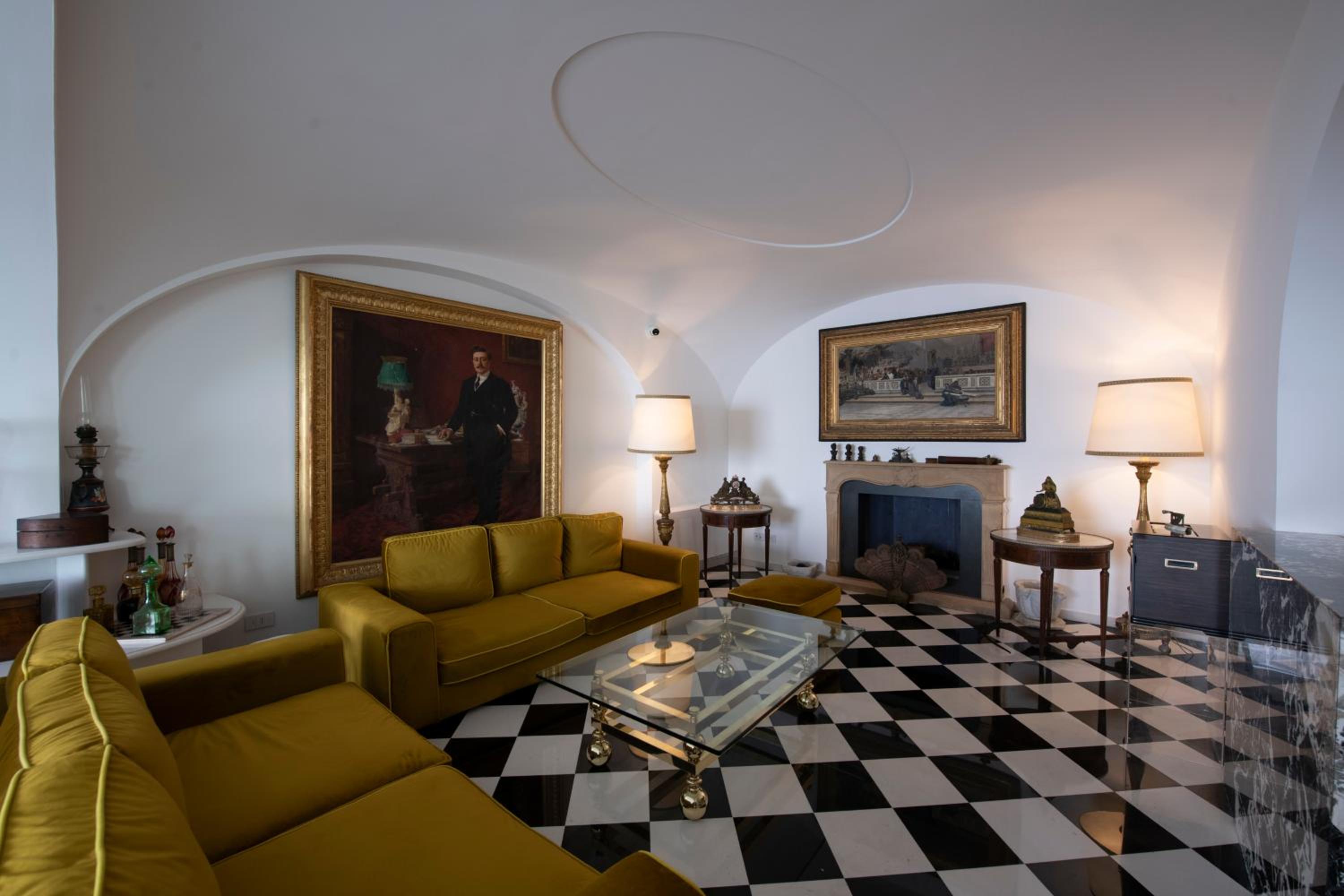 lounge