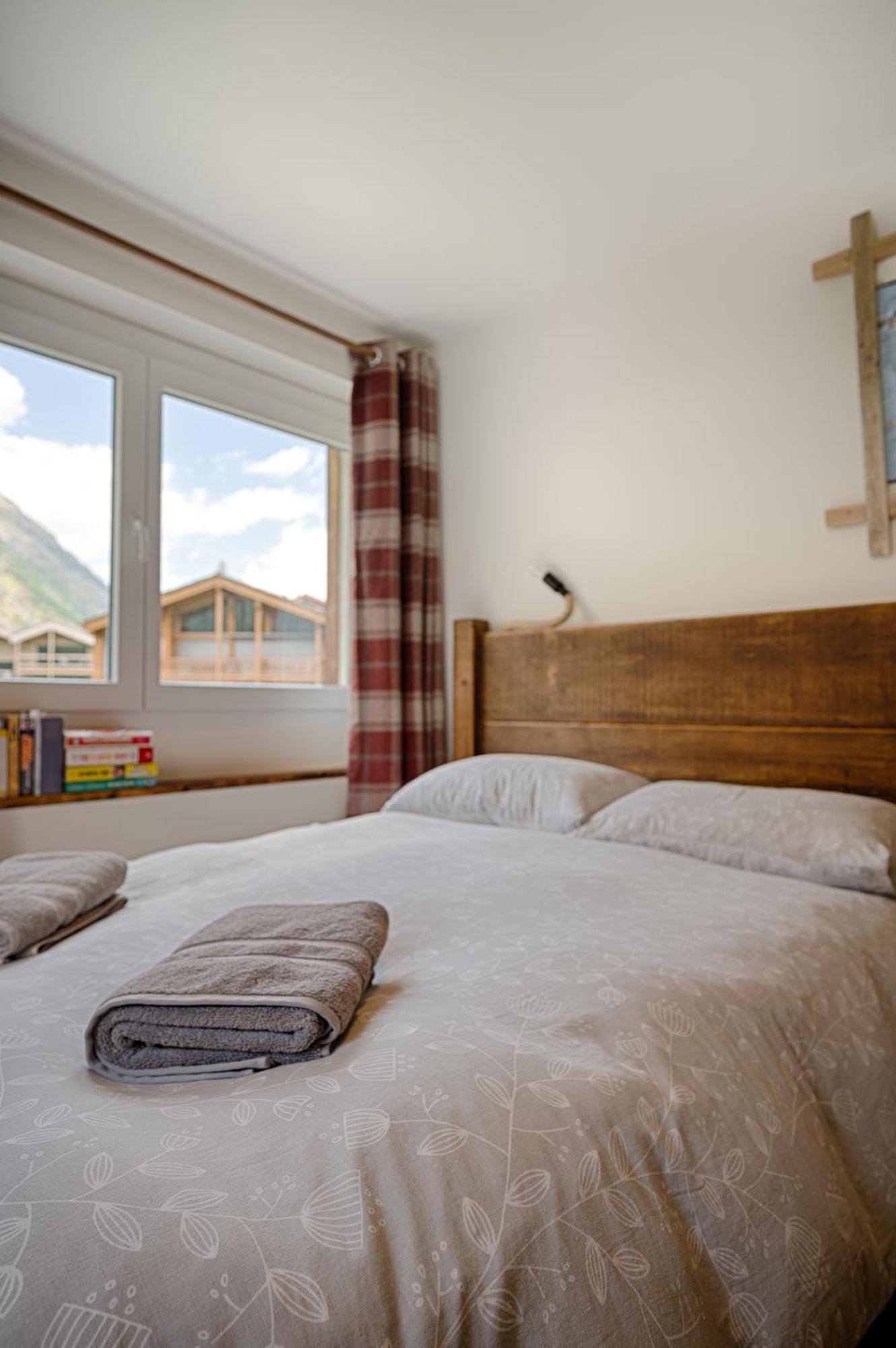 Matterhorn Panorama Apartment view 3