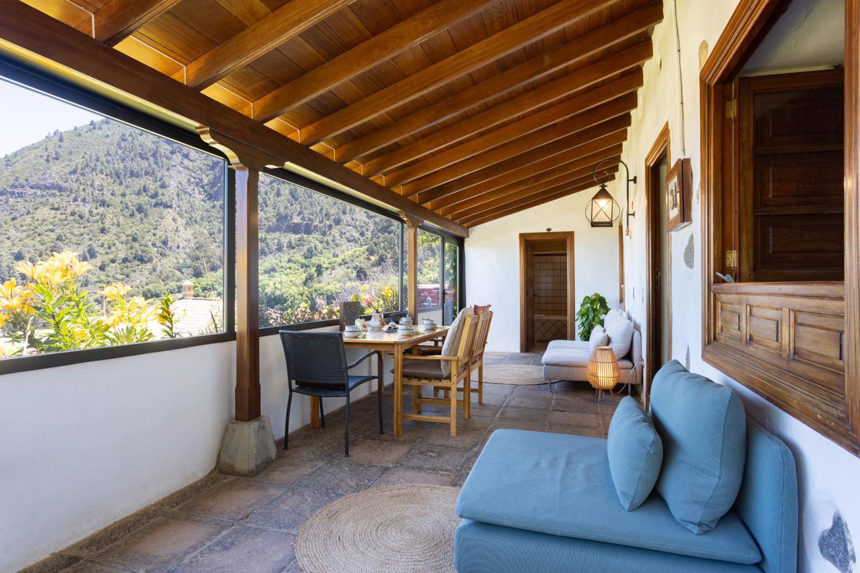 Casa el Nogal view 3
