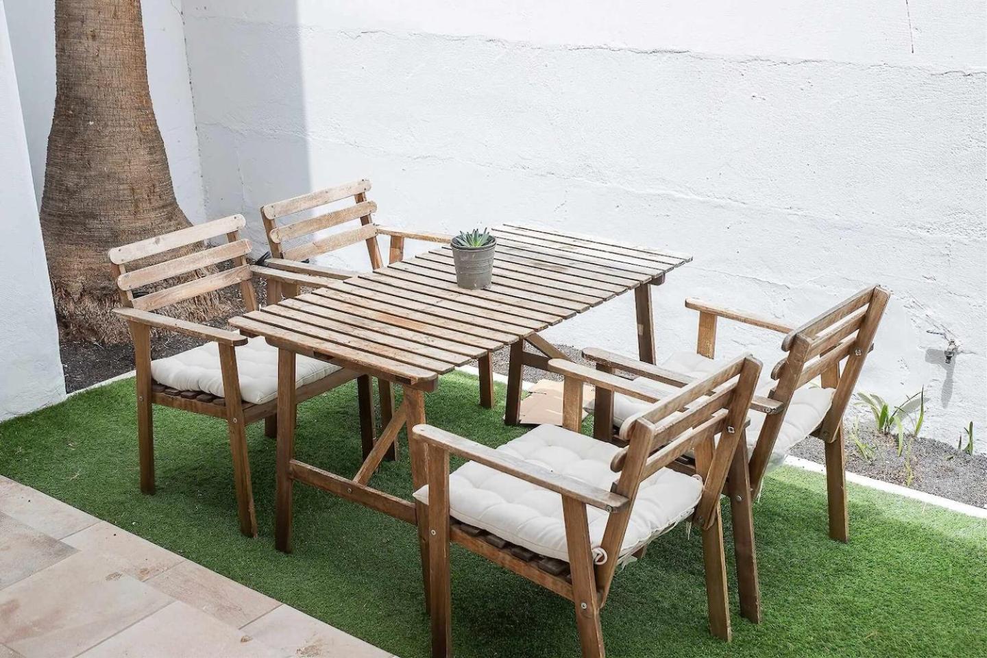 Le Family Palms My Home
