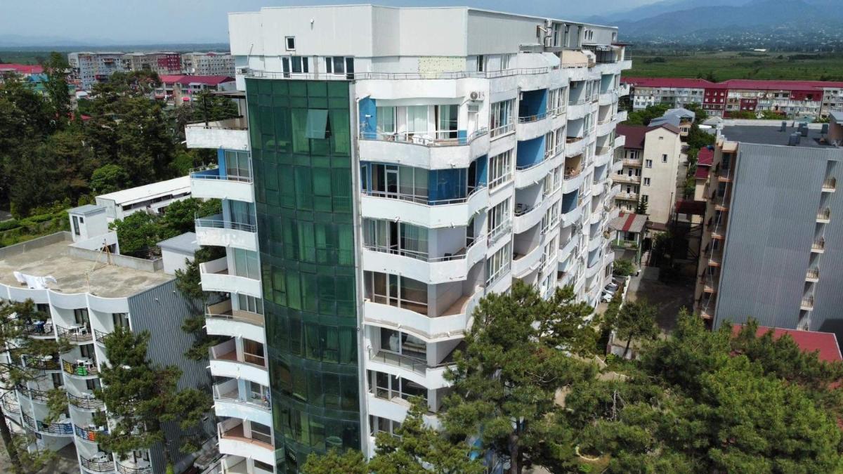 Seaside Apartment view 3