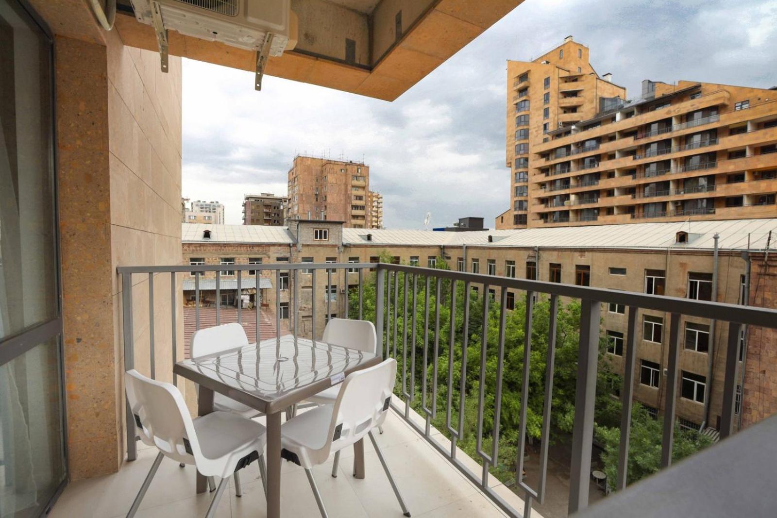 Apart-Hotel on Amiryan 26-4