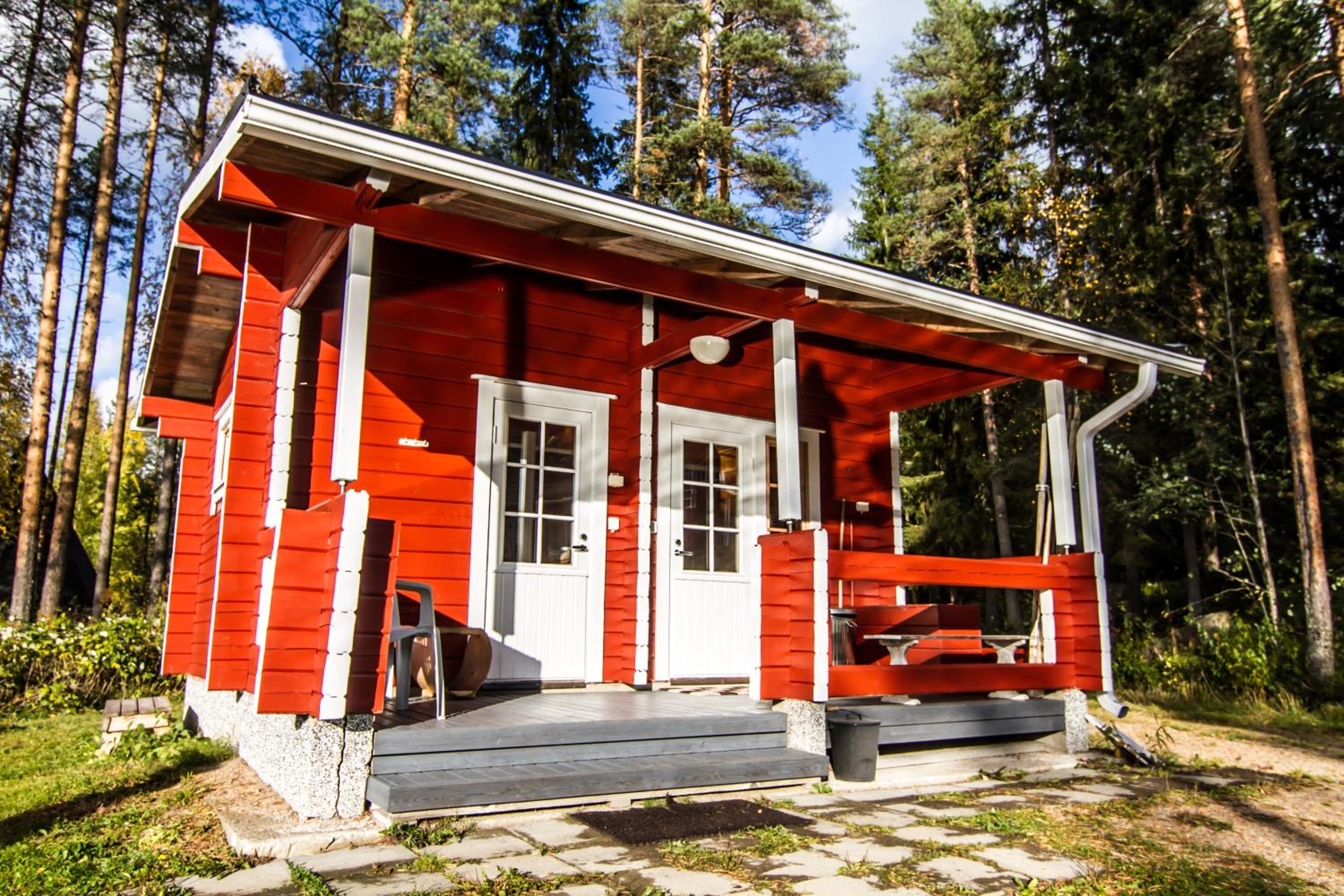 Lomaperkkiö Cottages